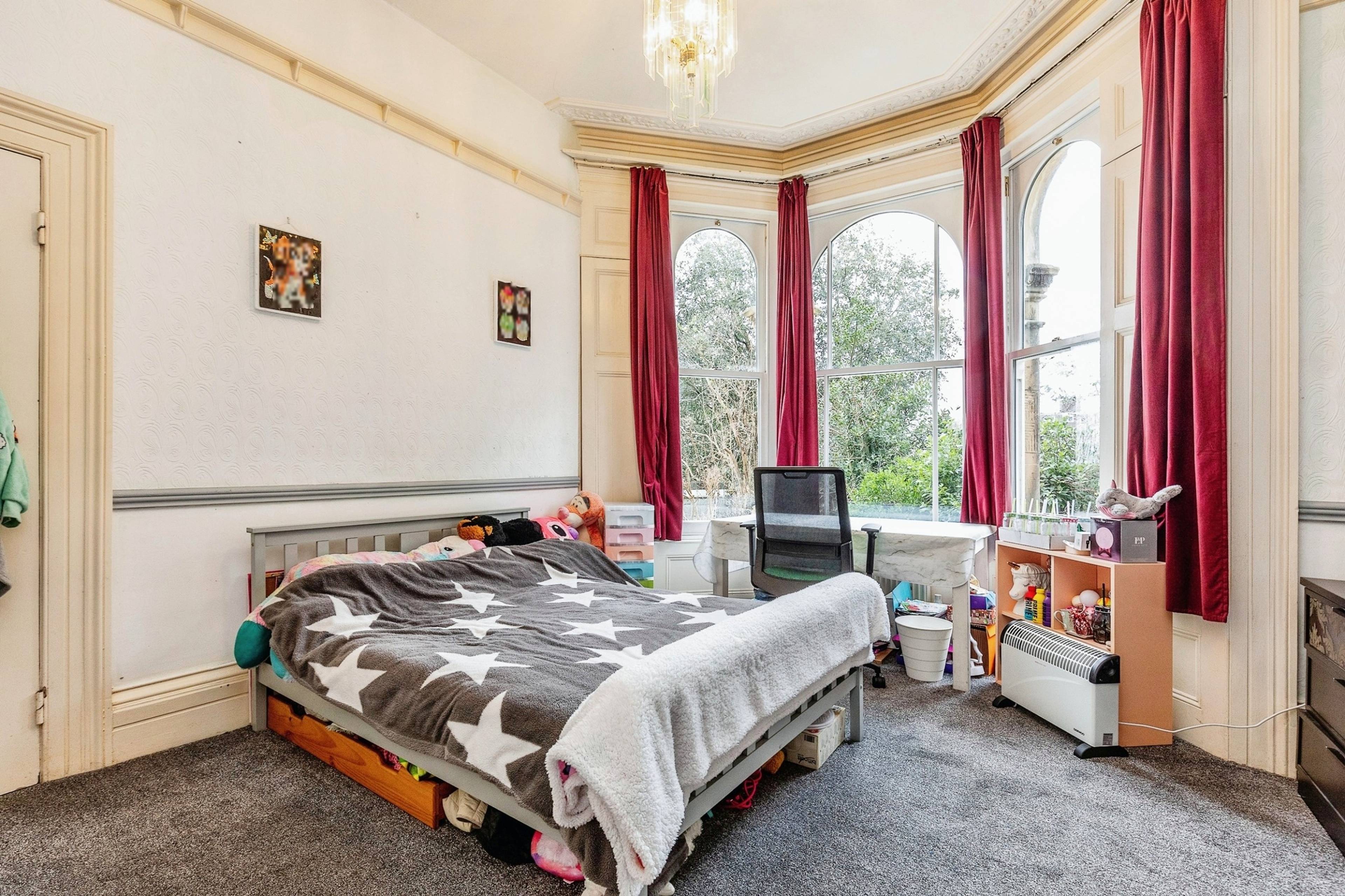 Bedroom/Lounge