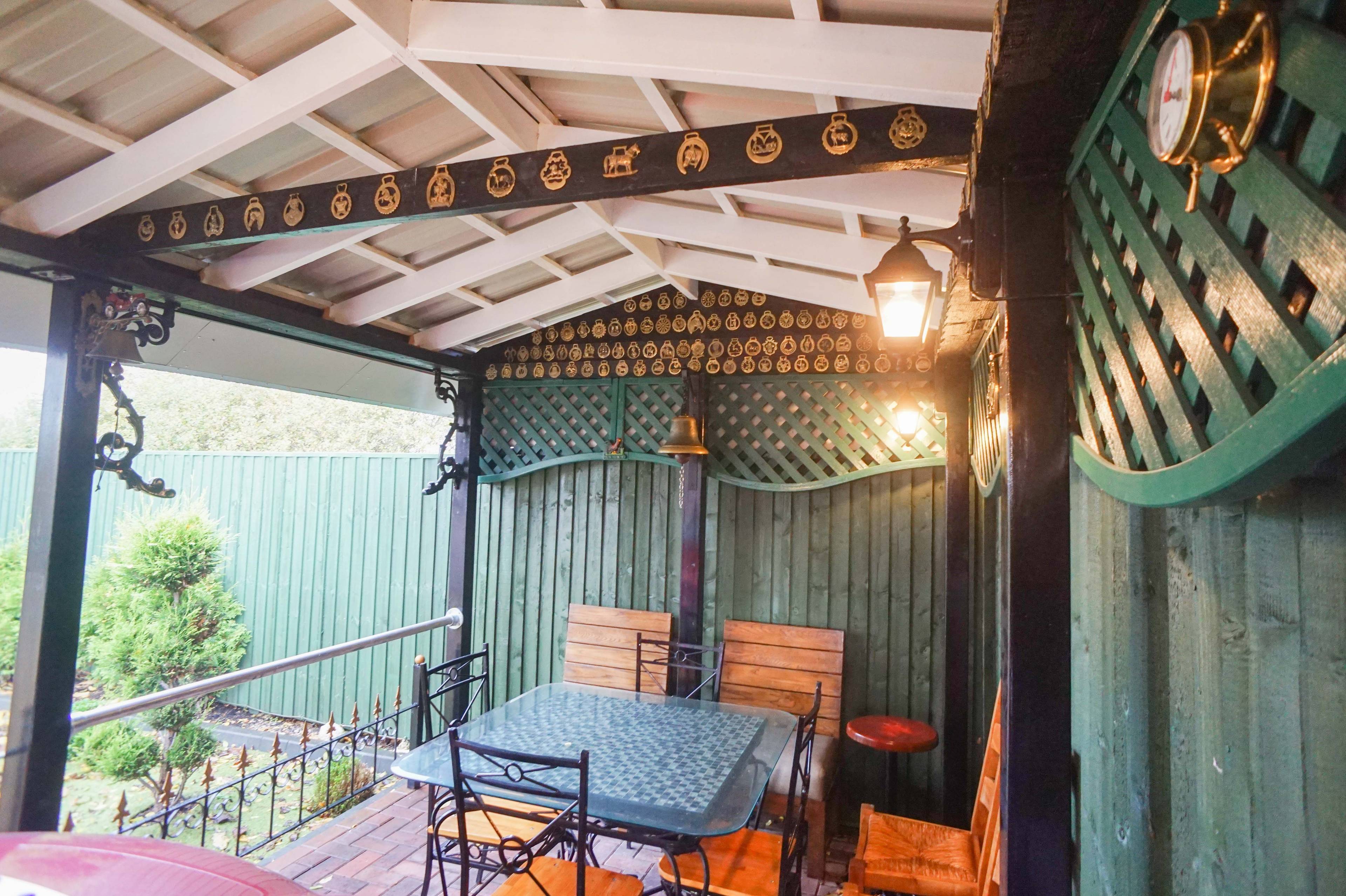 Garden Hut