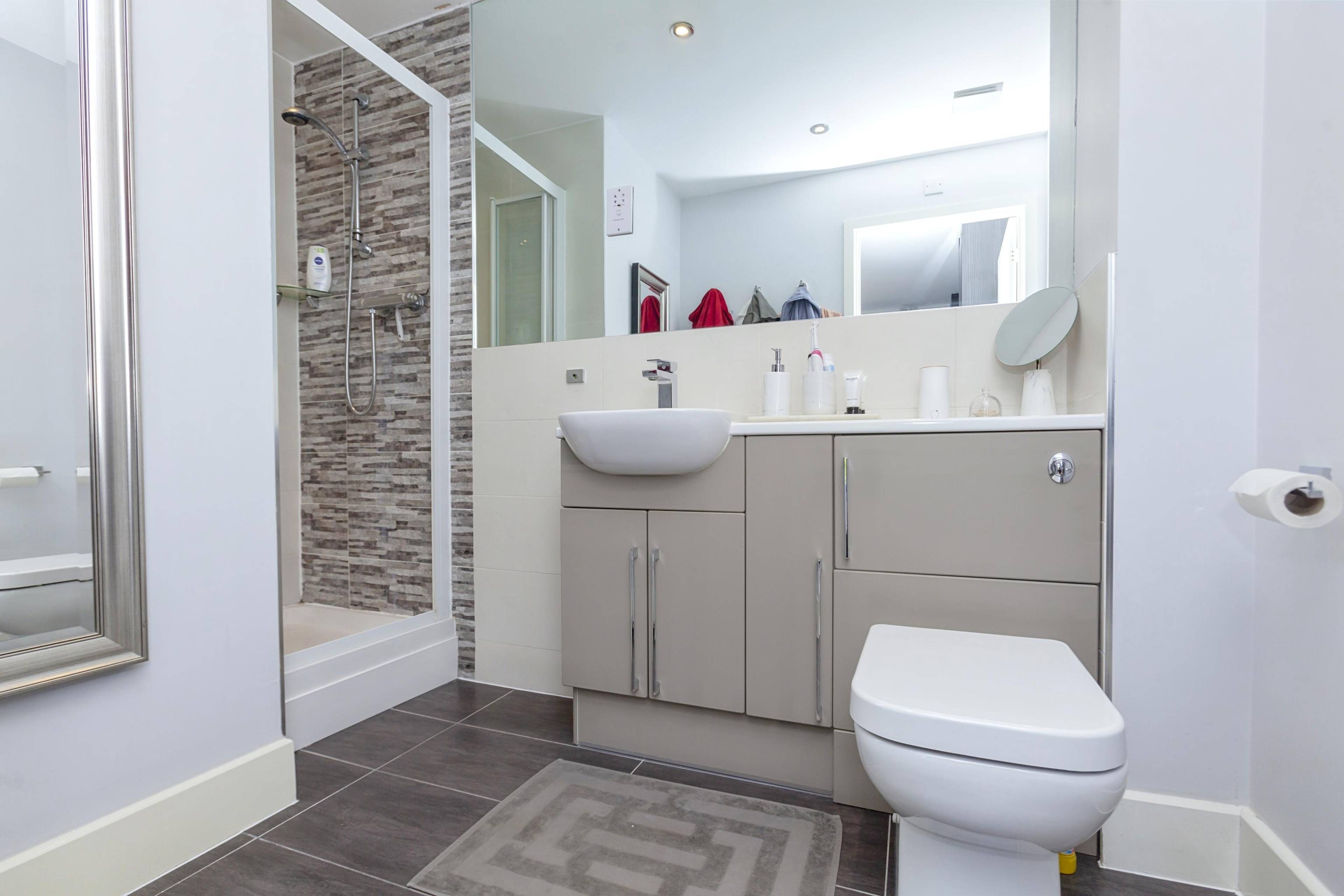 En-suite Two