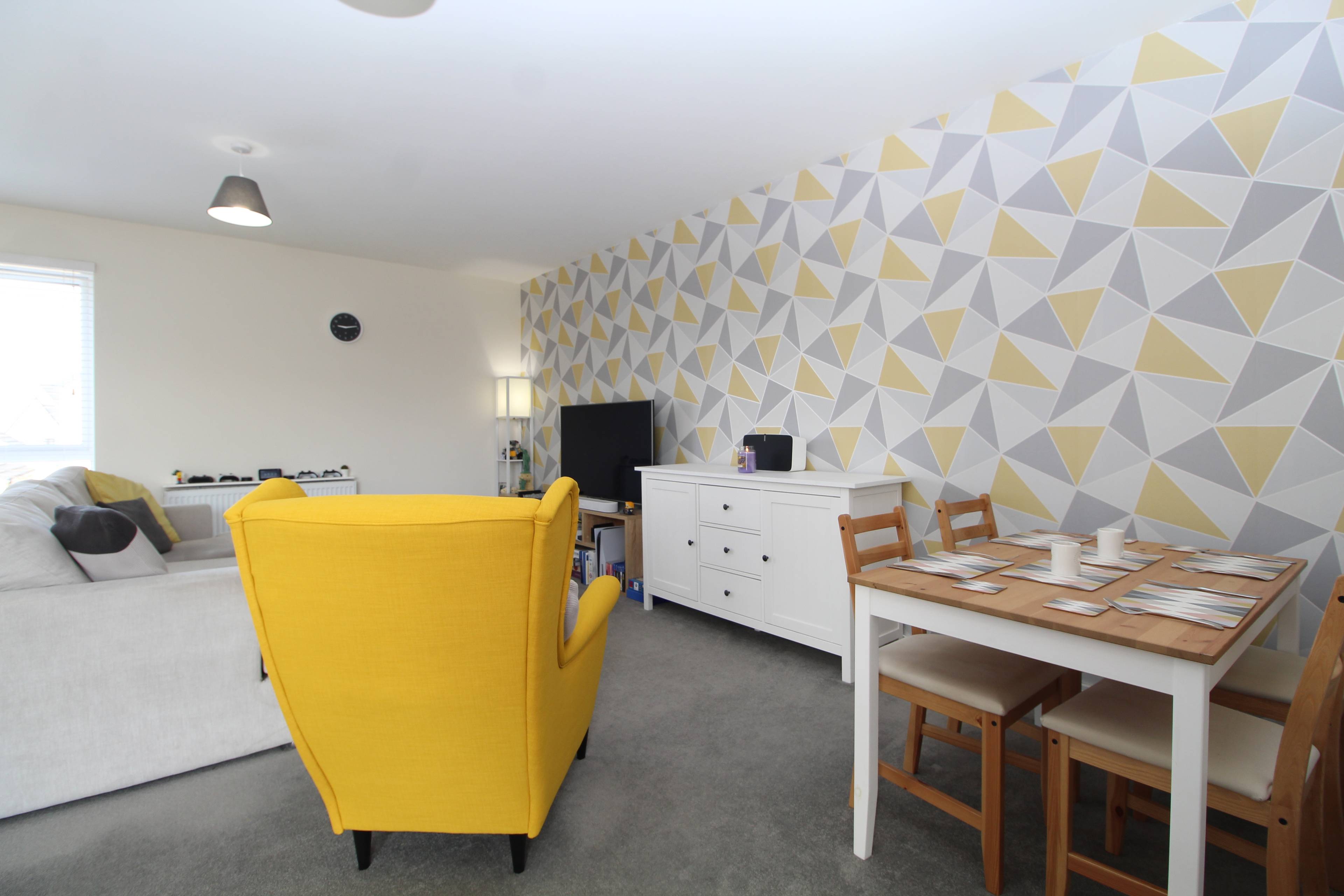Lounge / Kitchen
