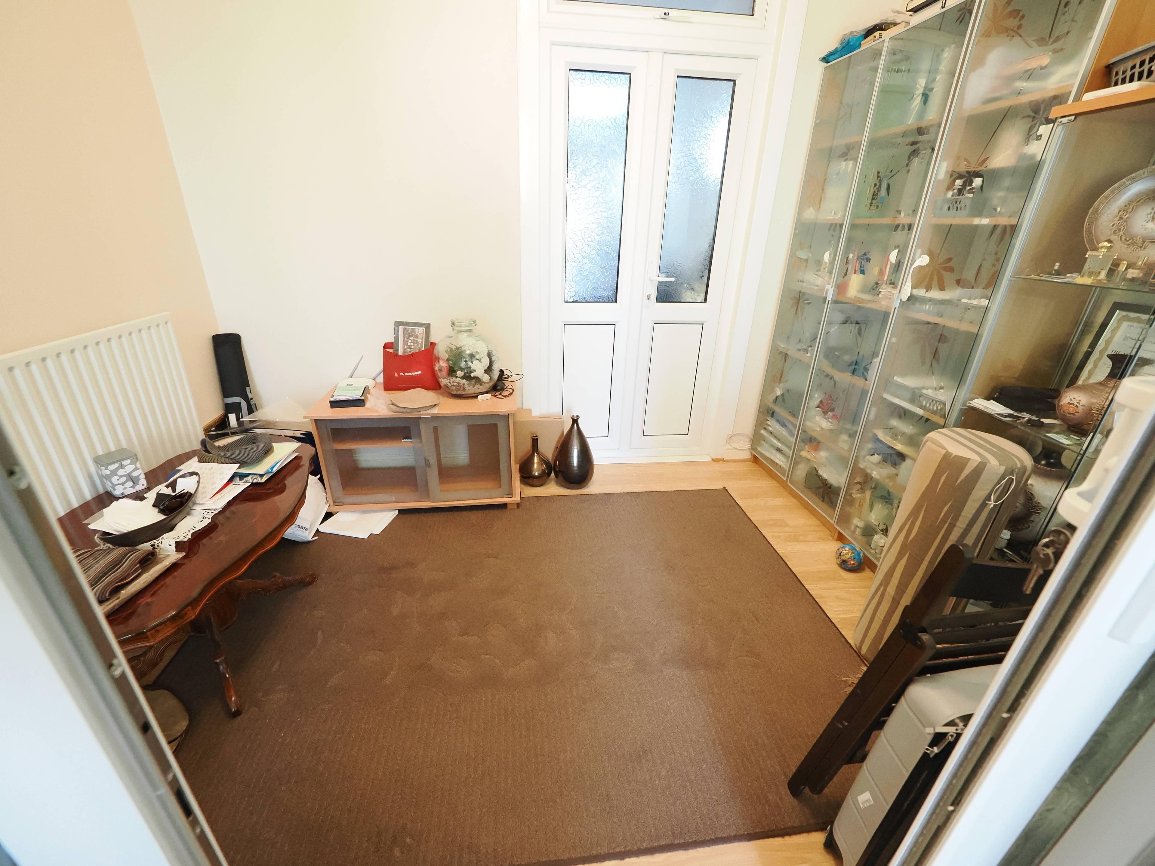 Living Room/Bedroom