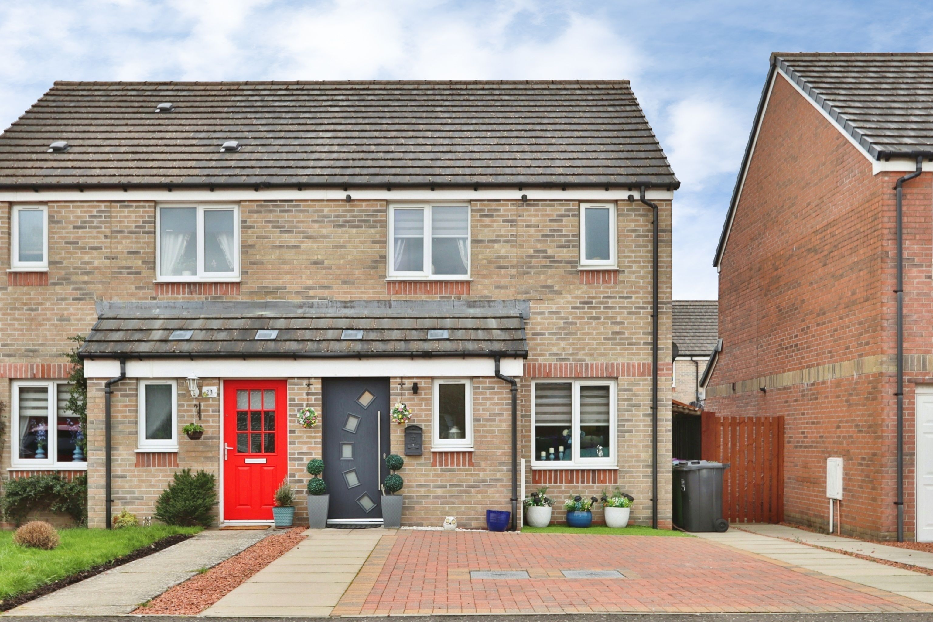 House Or Flat For Sale in Stepps | Purplebricks