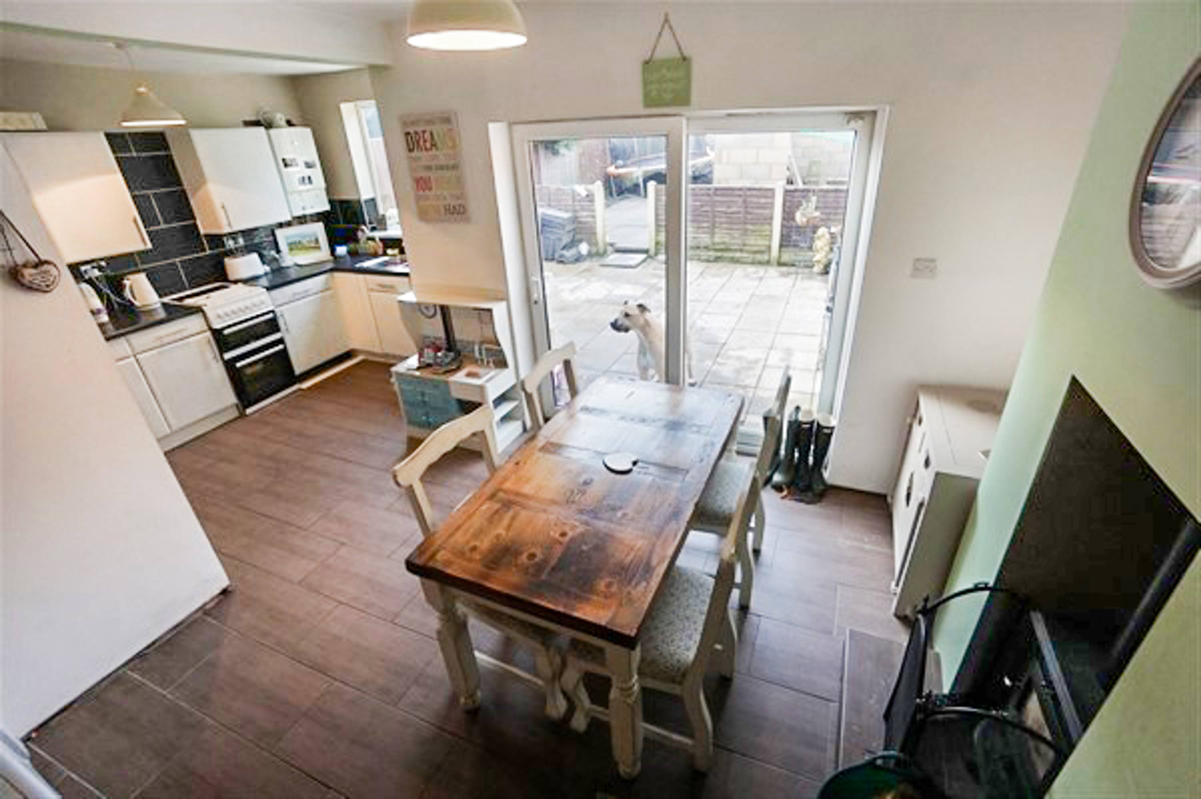 Kitchen/Dining Room