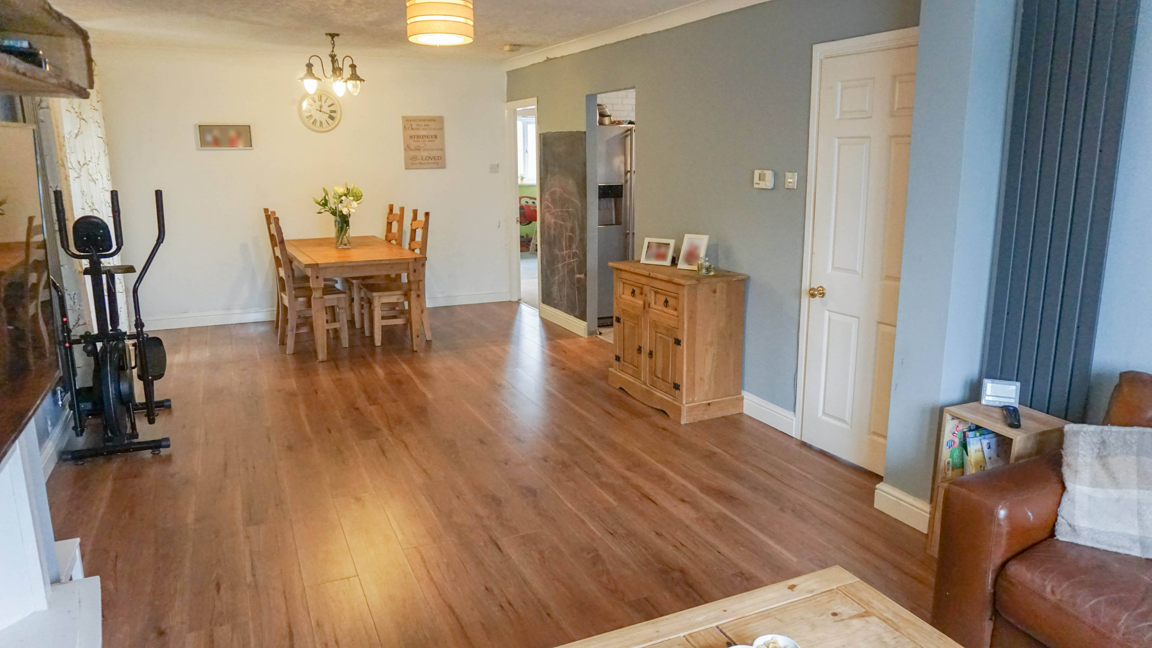 Lounge/Dining Room