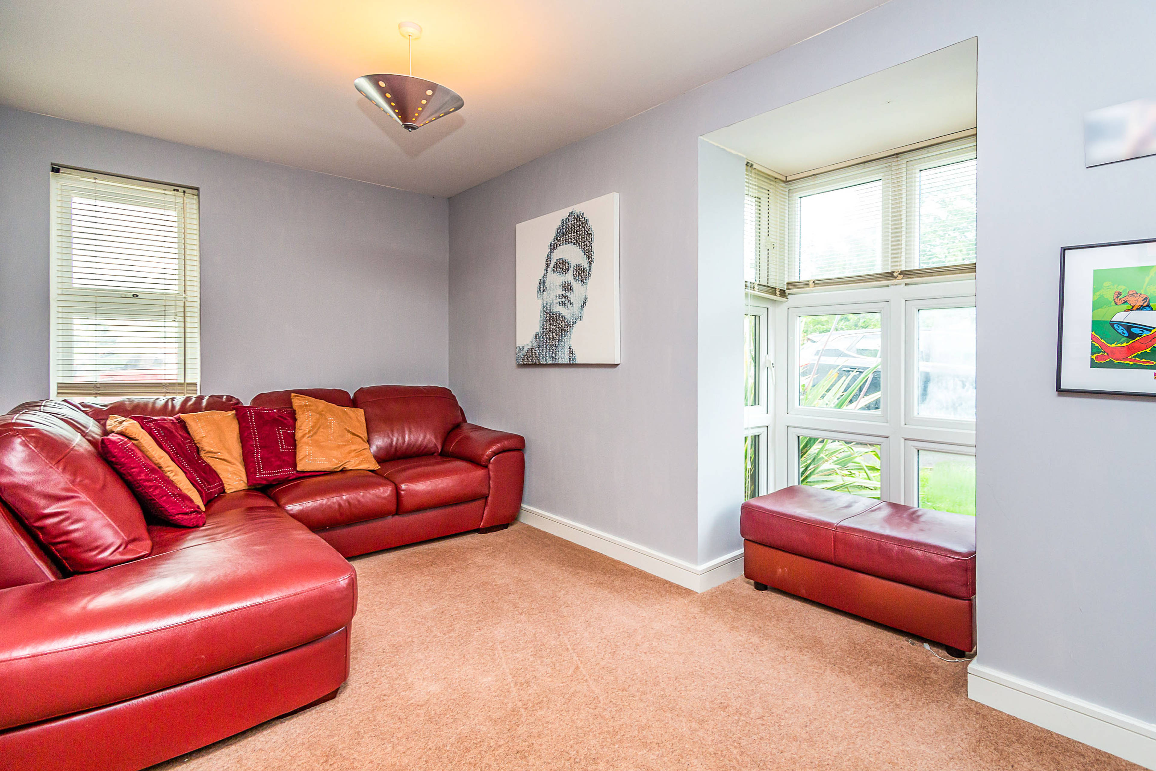 Reception/Bedroom