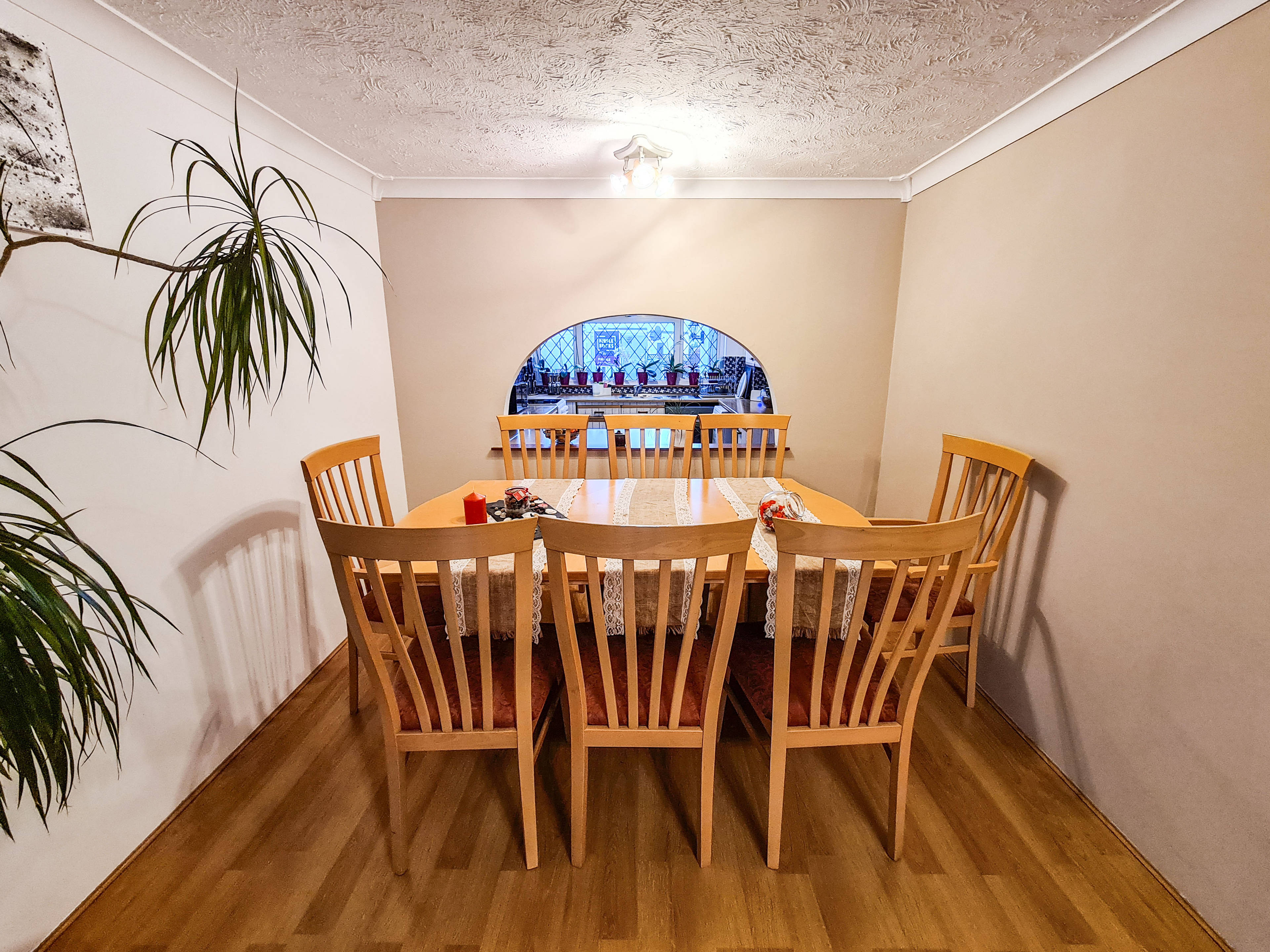 Lounge/Dining Room