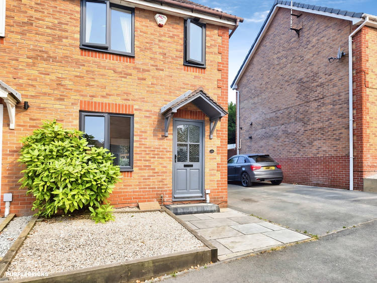 2 bedroom semi-detached house