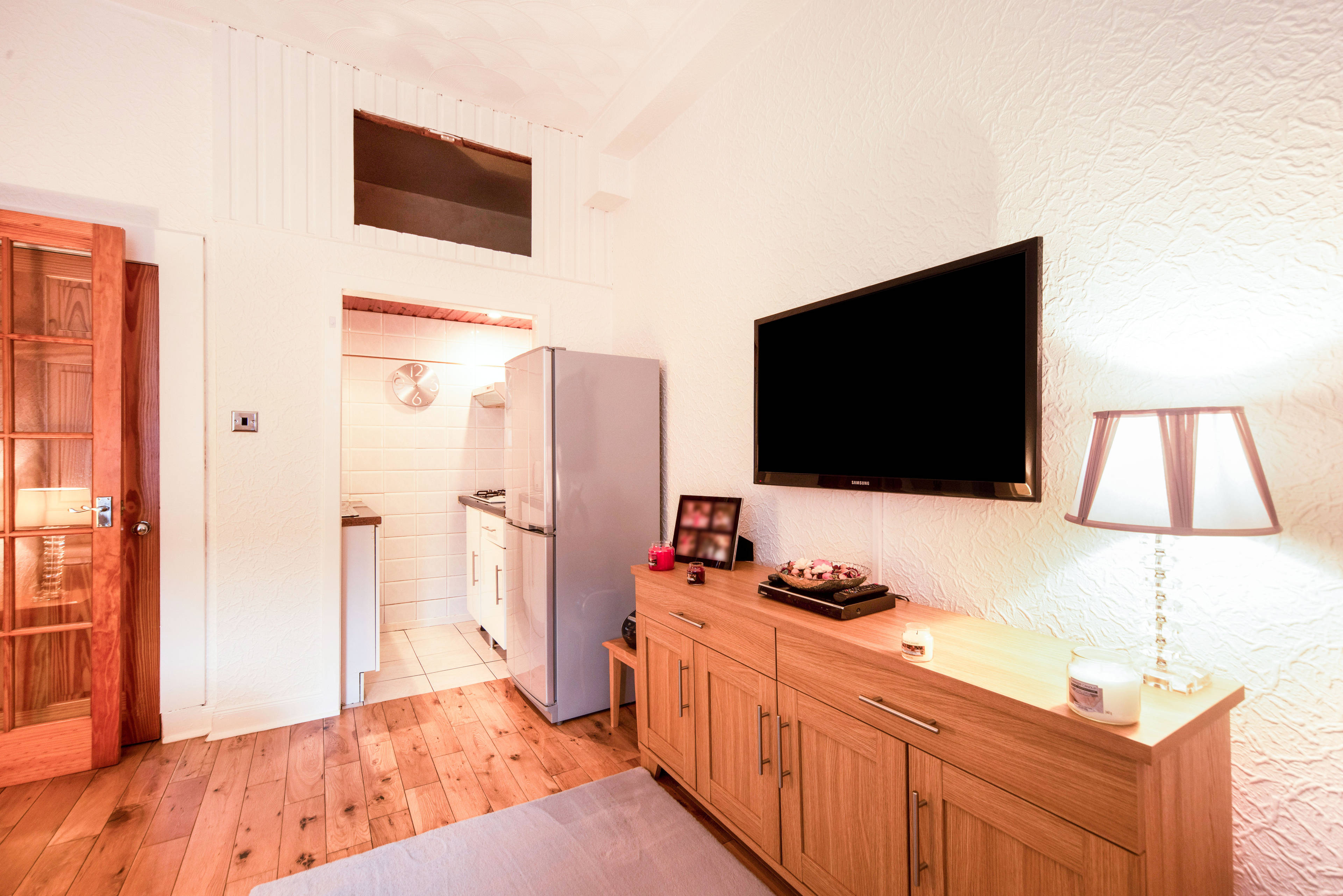 Lounge / Kitchen