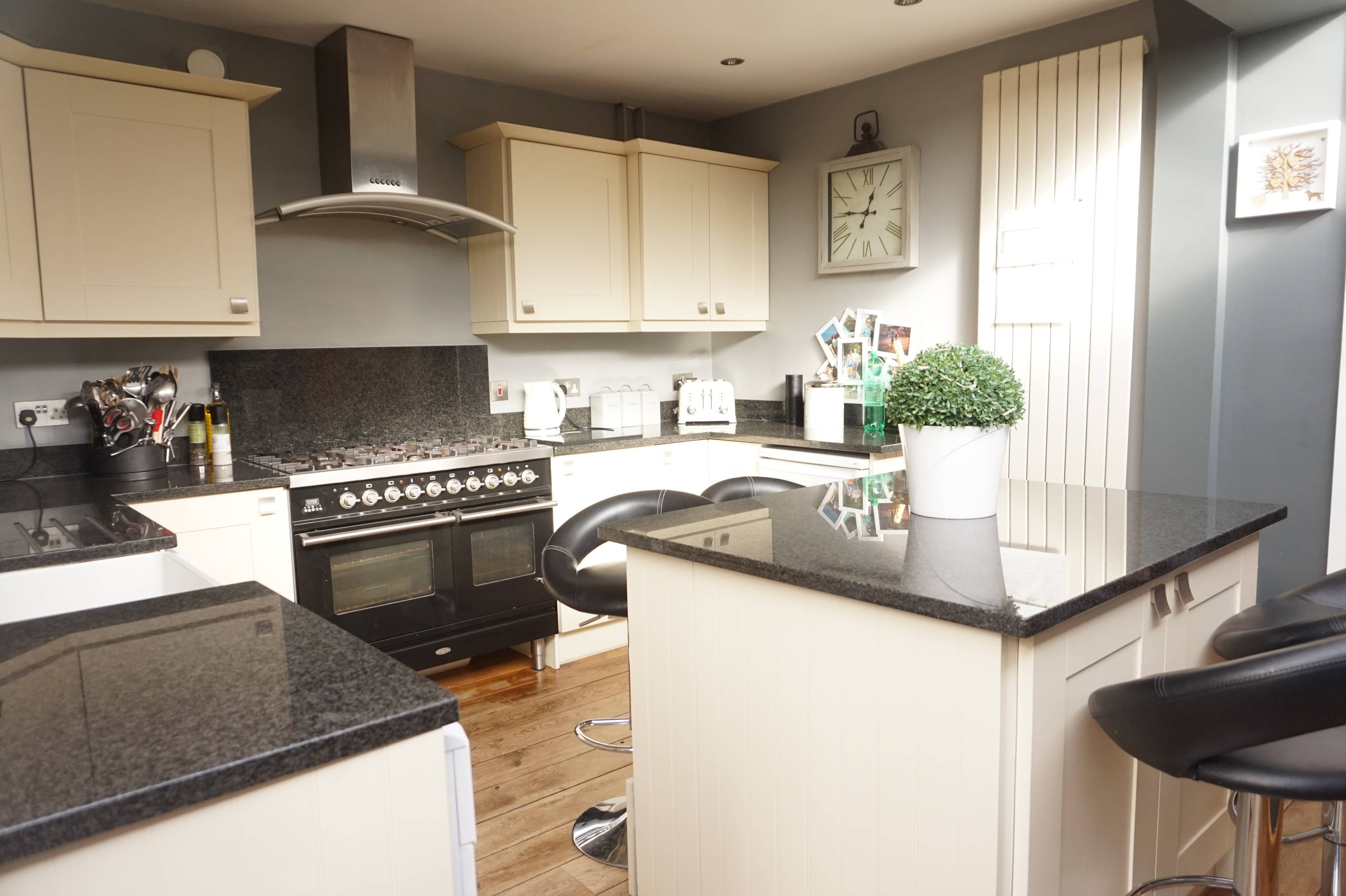 Kitchen/Breakfast