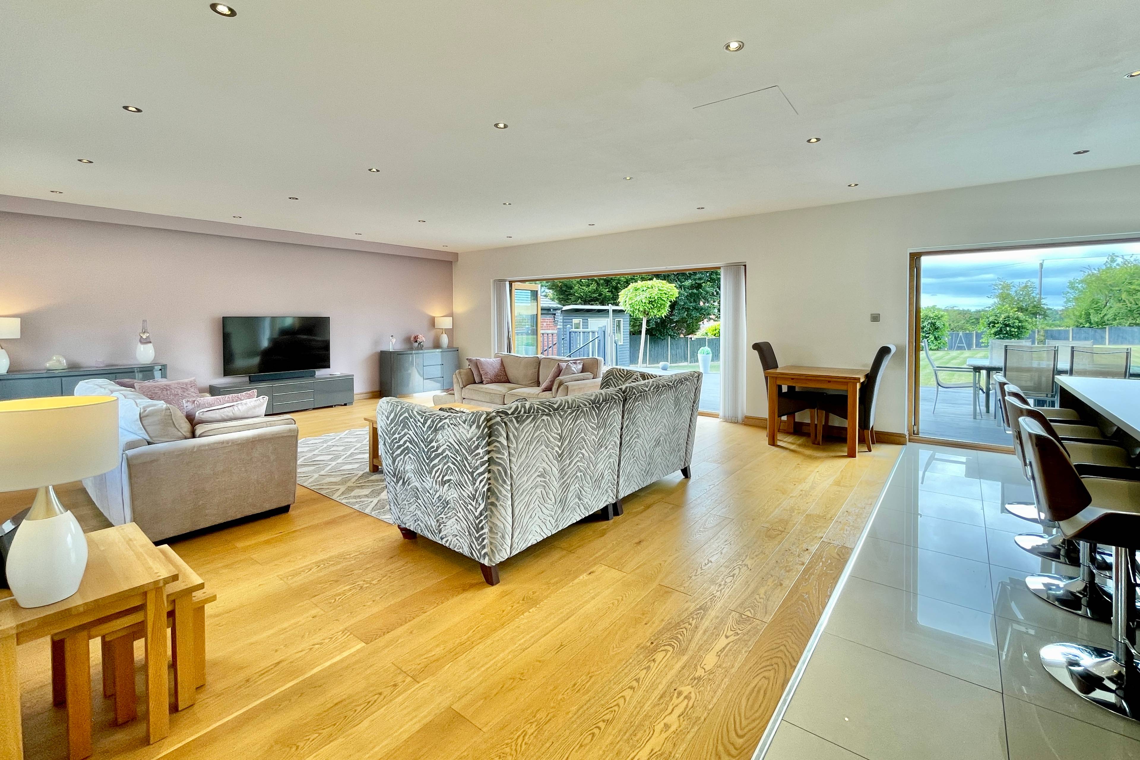 Kitchen/family Room