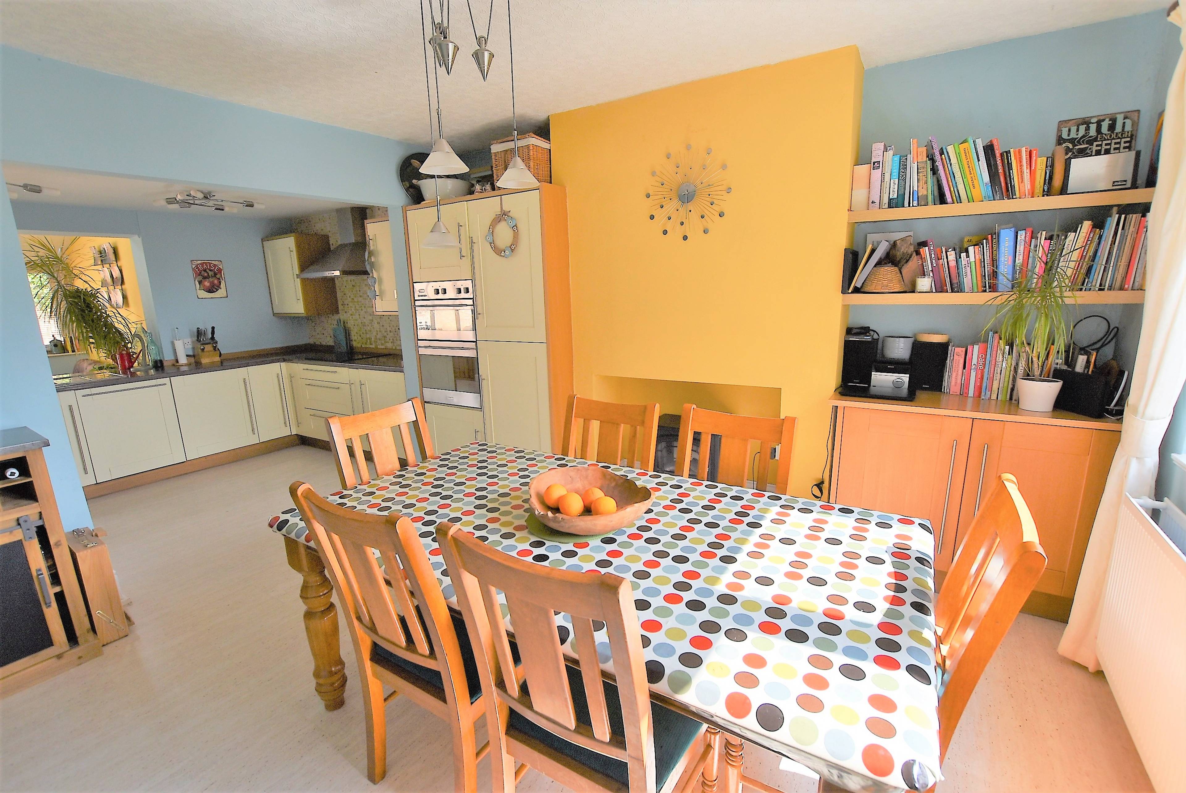 Kitchen/Dining Room