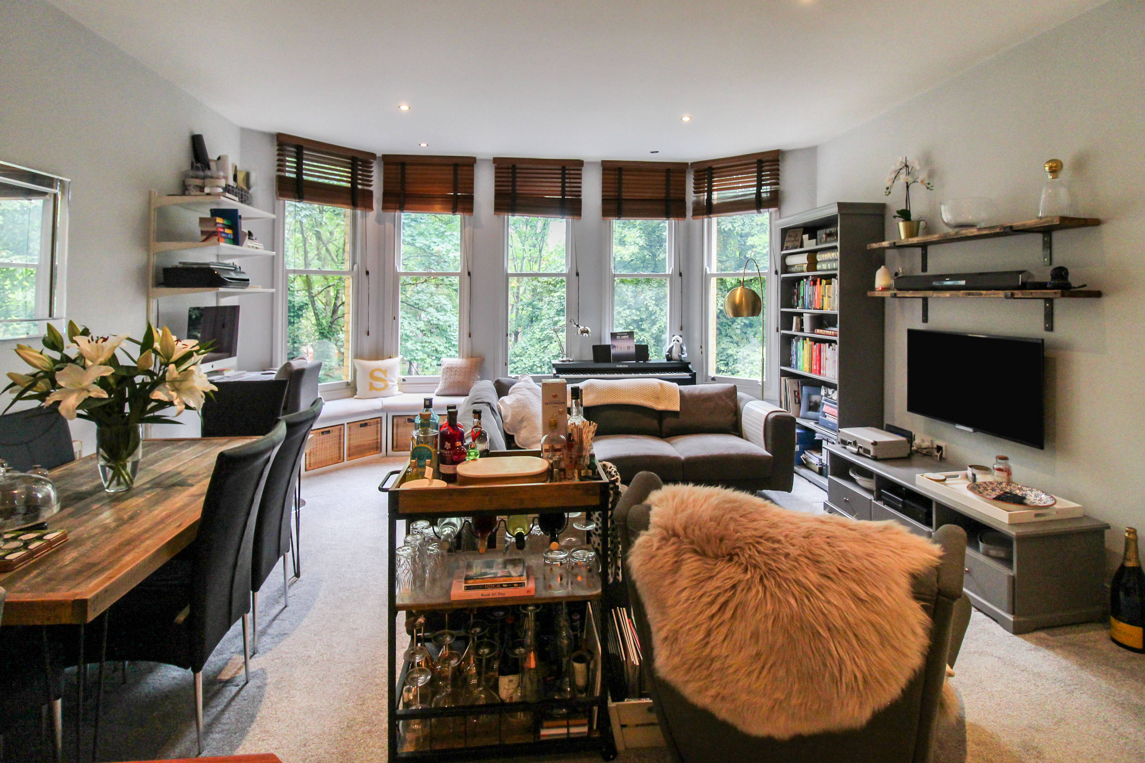 Lounge / Kitchen