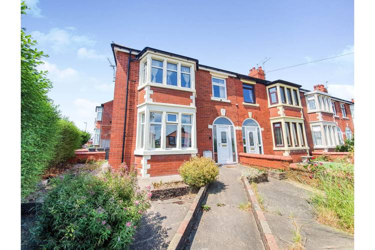 3 bedroom semi-detached house