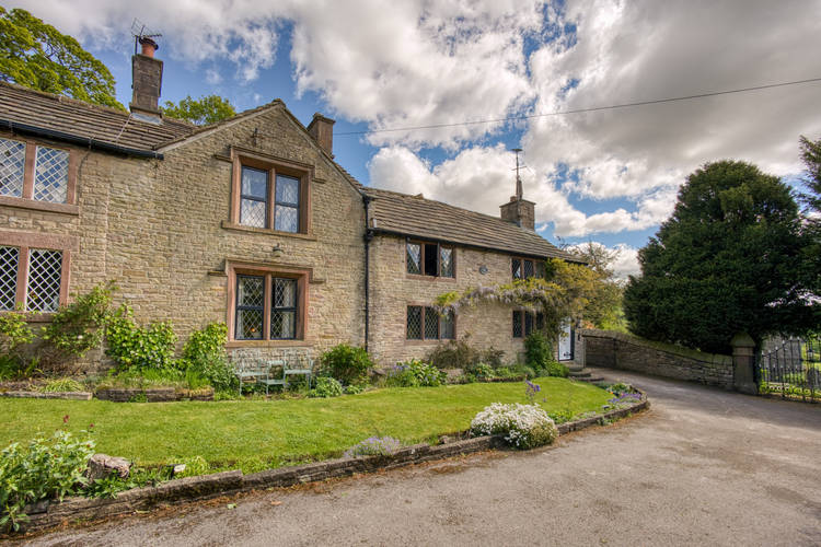 4 bedroom detached house