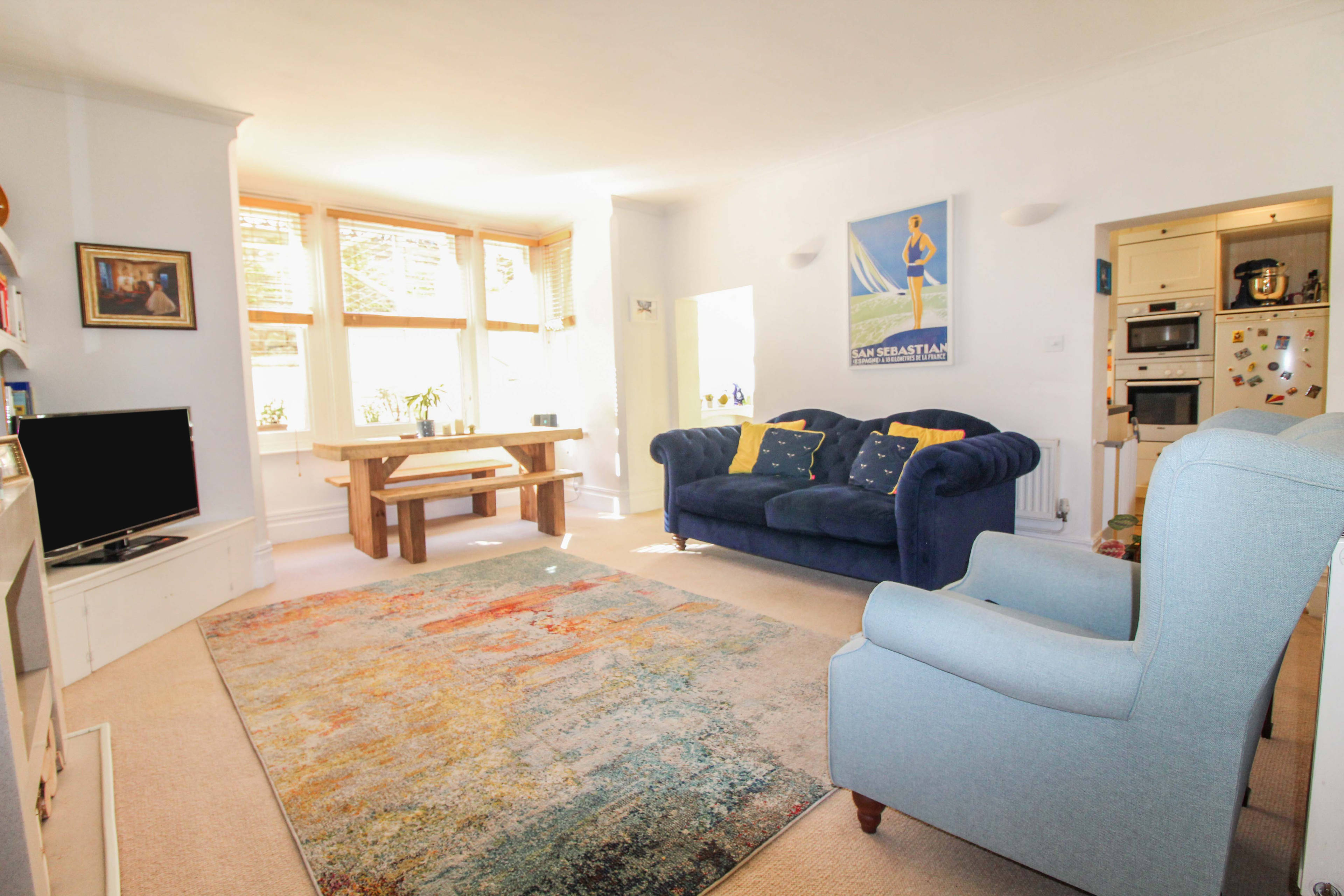 Lounge/Dining Room