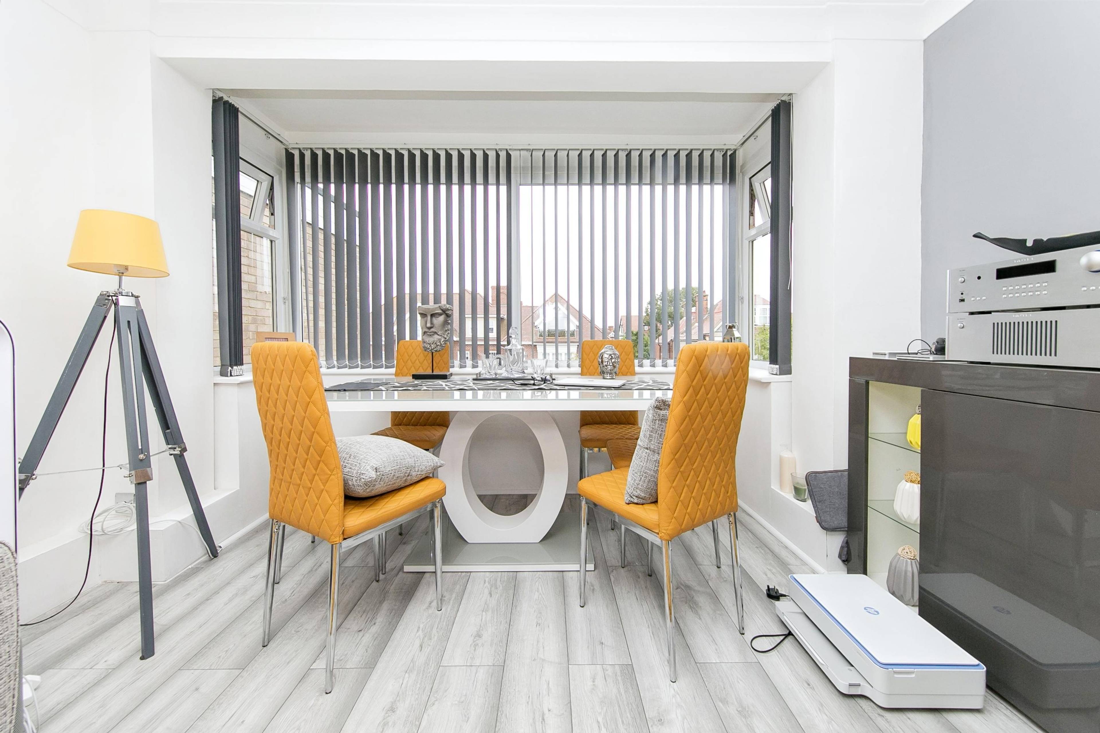 Lounge/dining Room
