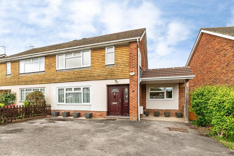 3 bedroom semi-detached house