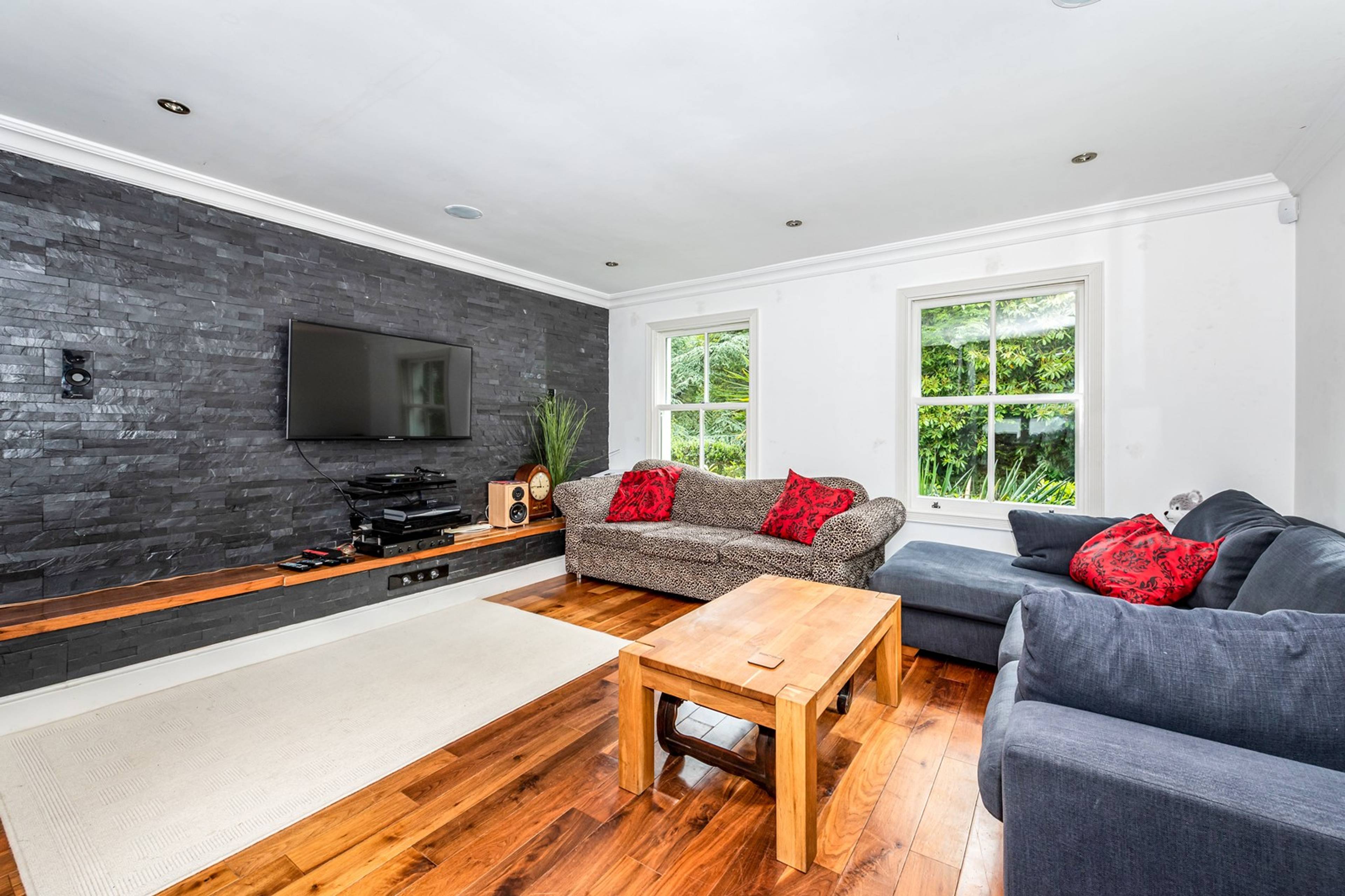 Family / Cinema Room