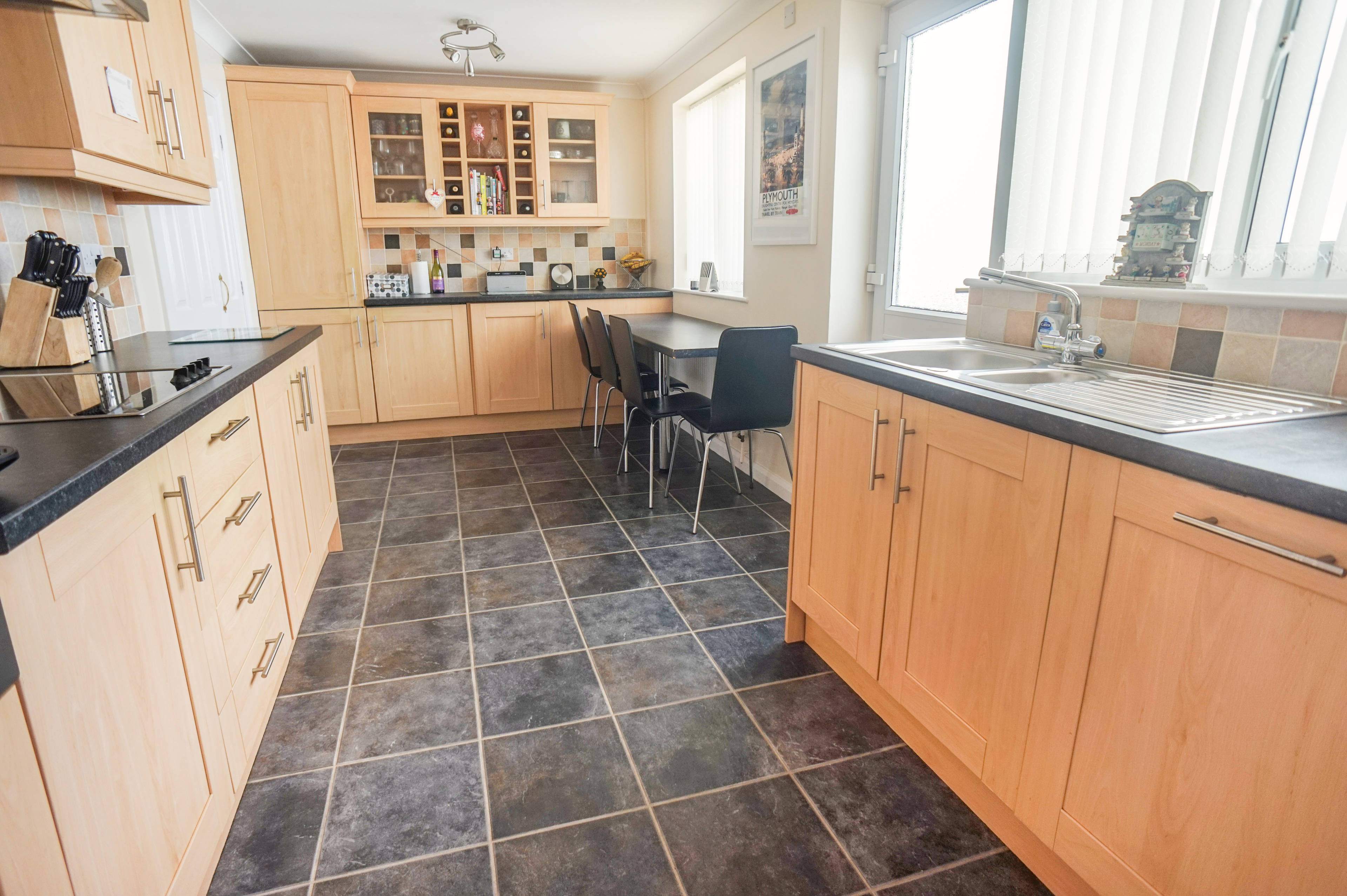 Kitchen/Breakfast