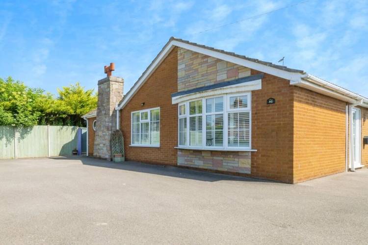3 bedroom detached bungalow