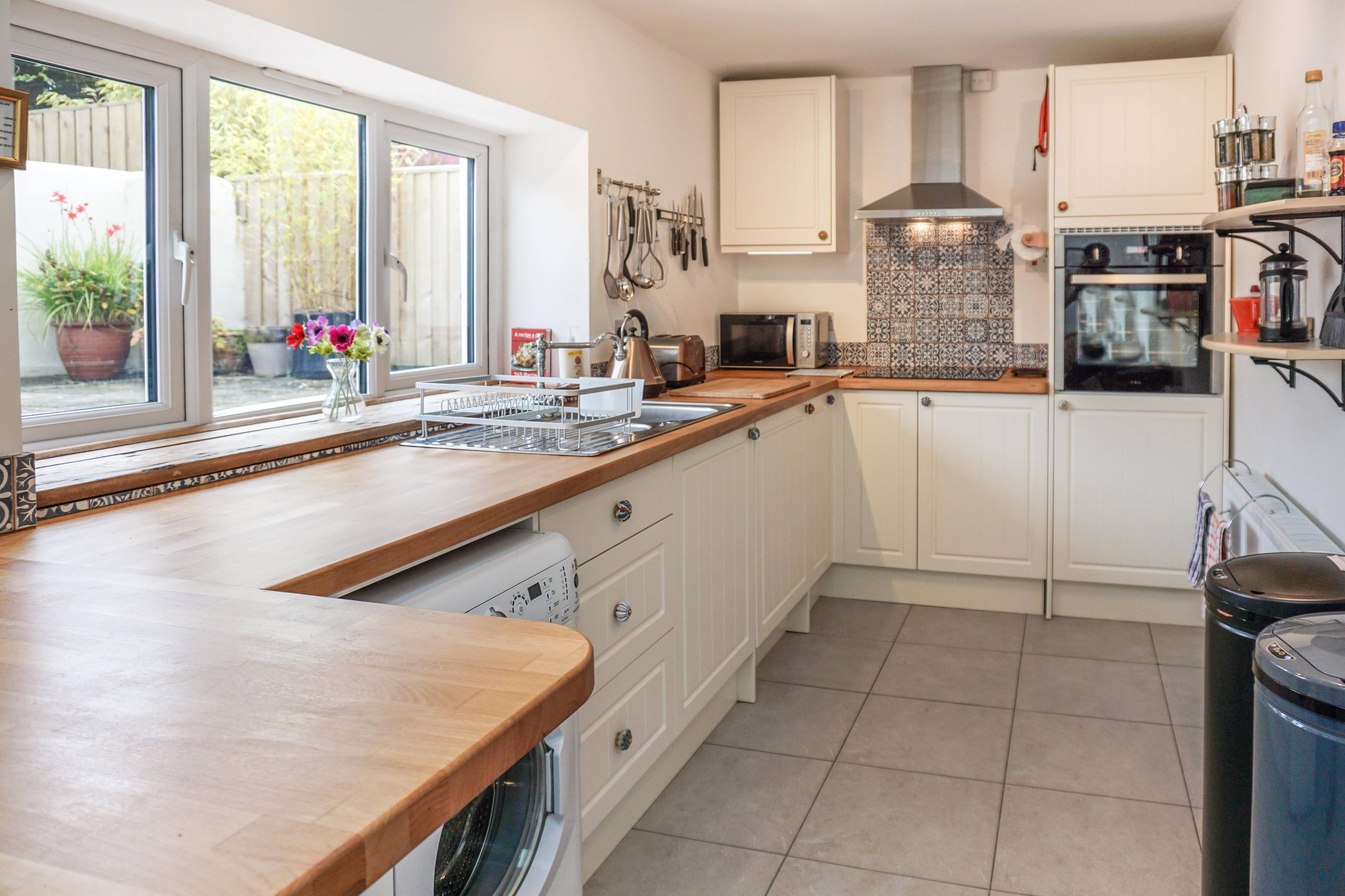 Cottage Kitchen