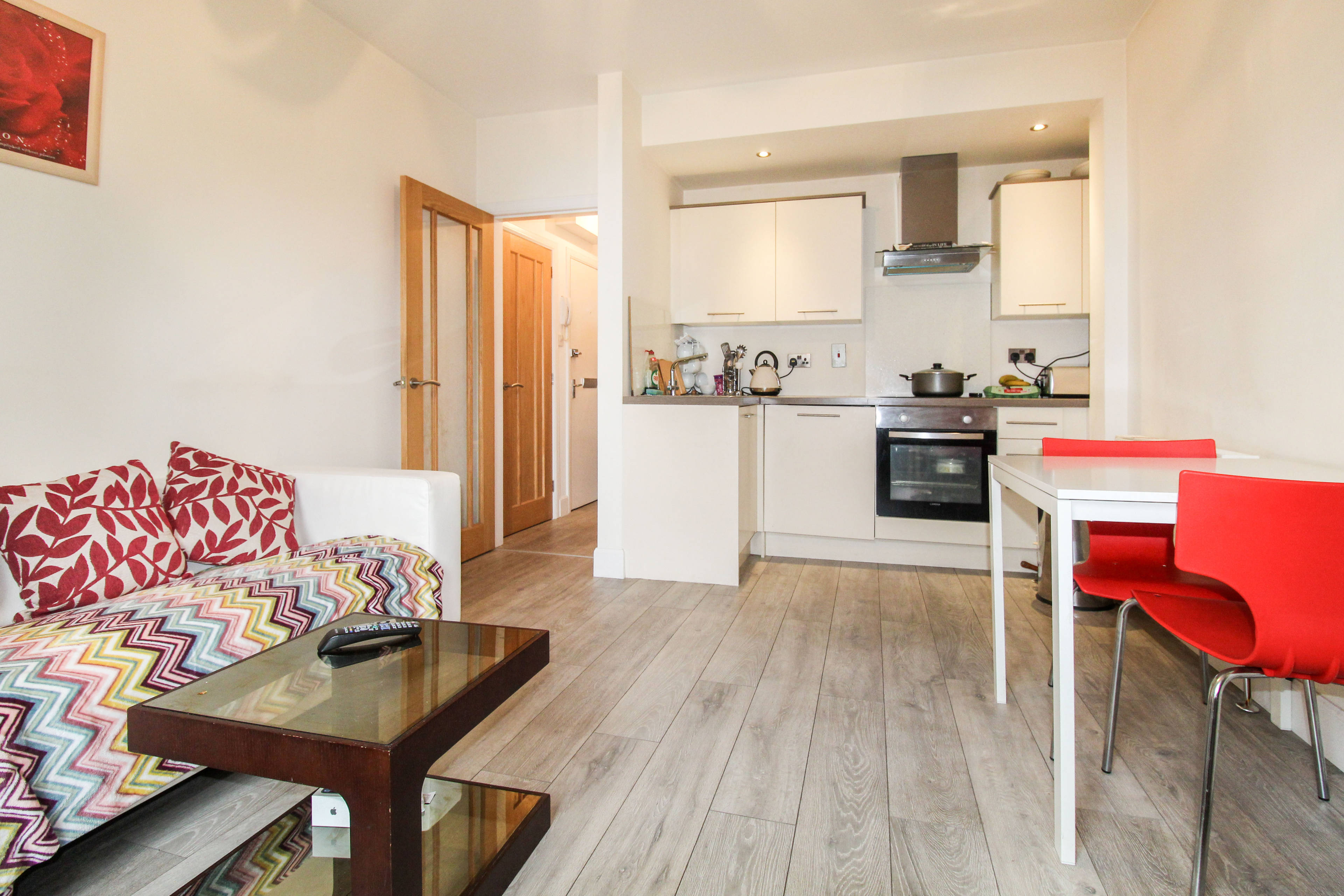 Lounge / Kitchen