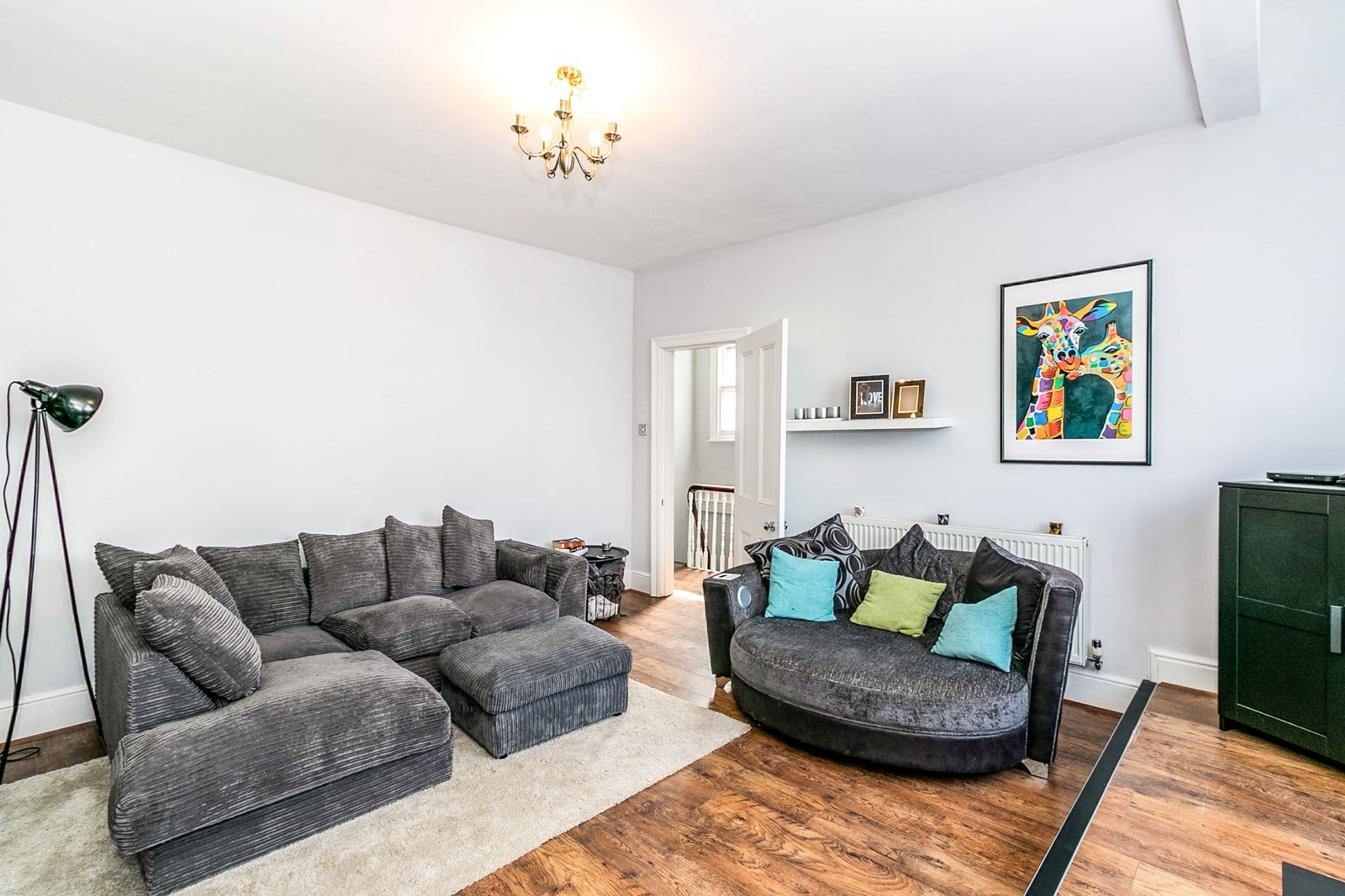 Lounge/Dining Room