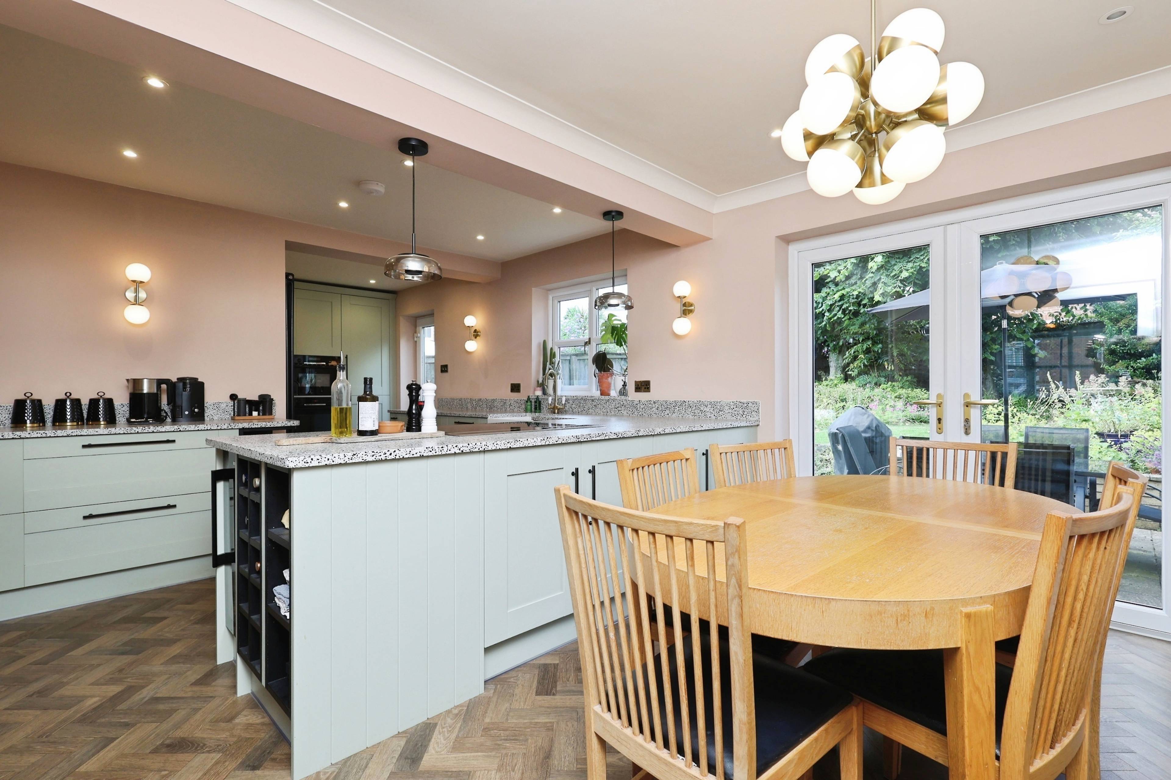 Kitchen/Dining Room