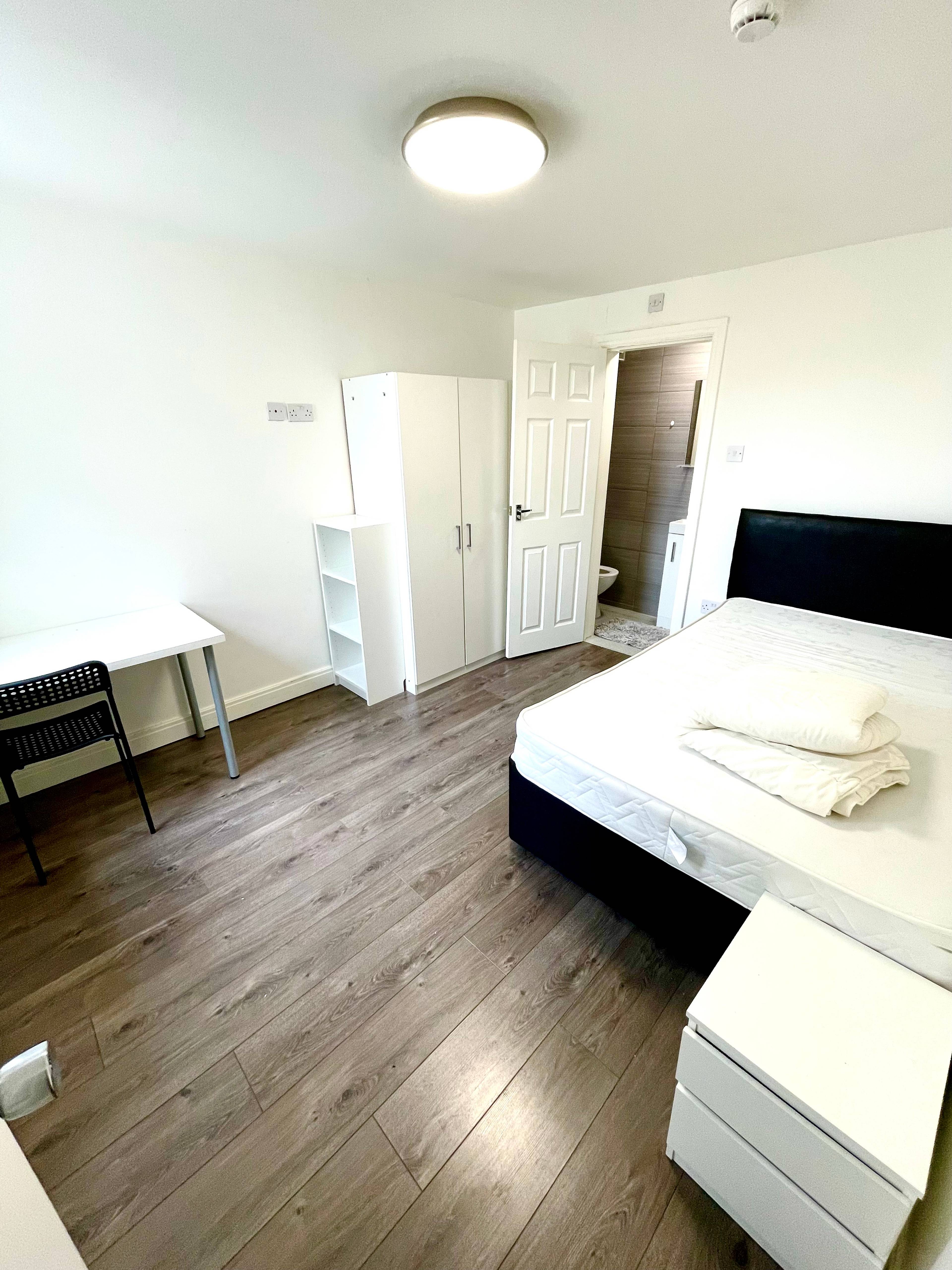 En-suite Five