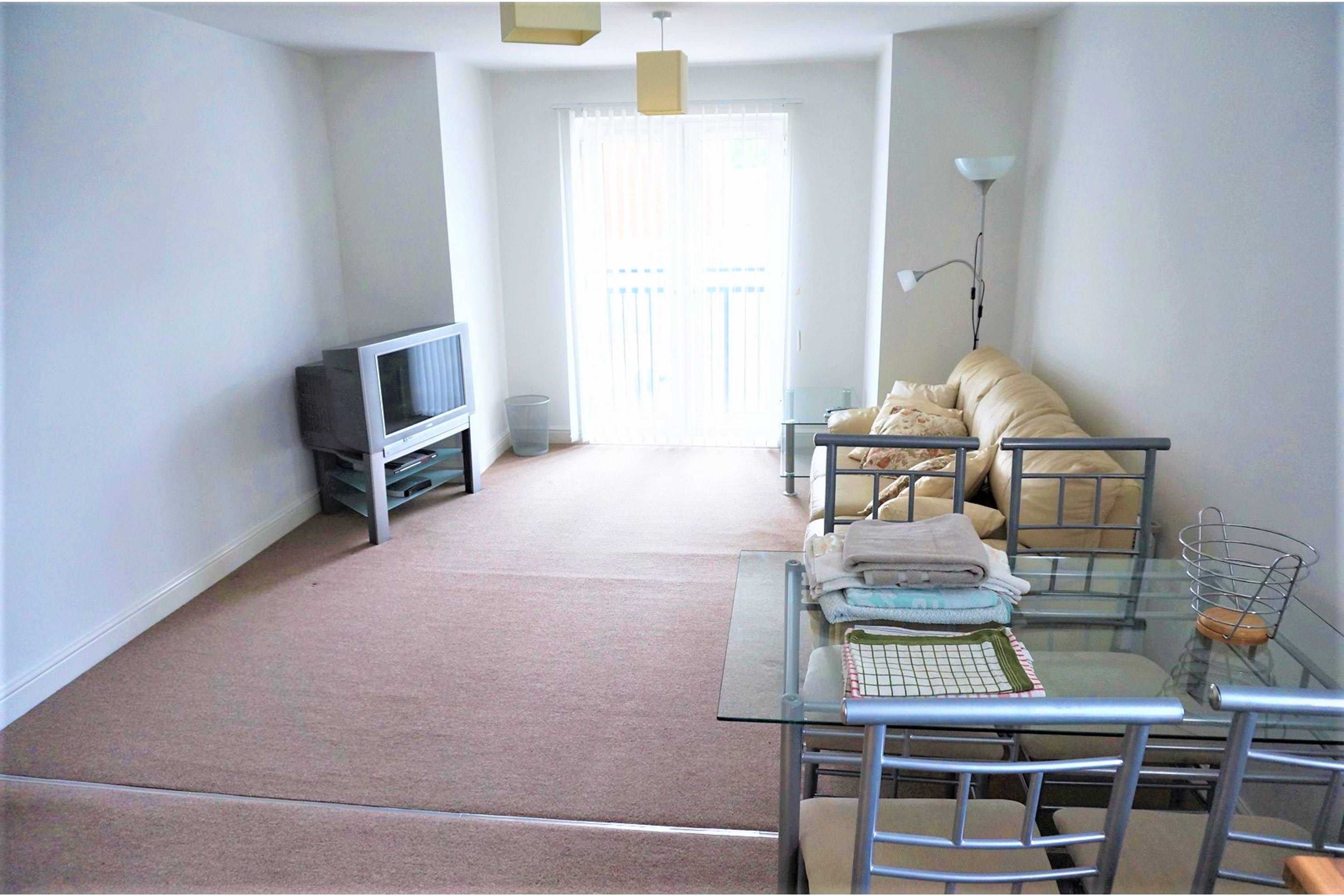 Lounge / Kitchen
