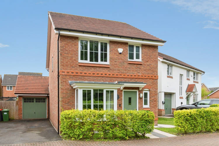 3 bedroom detached house