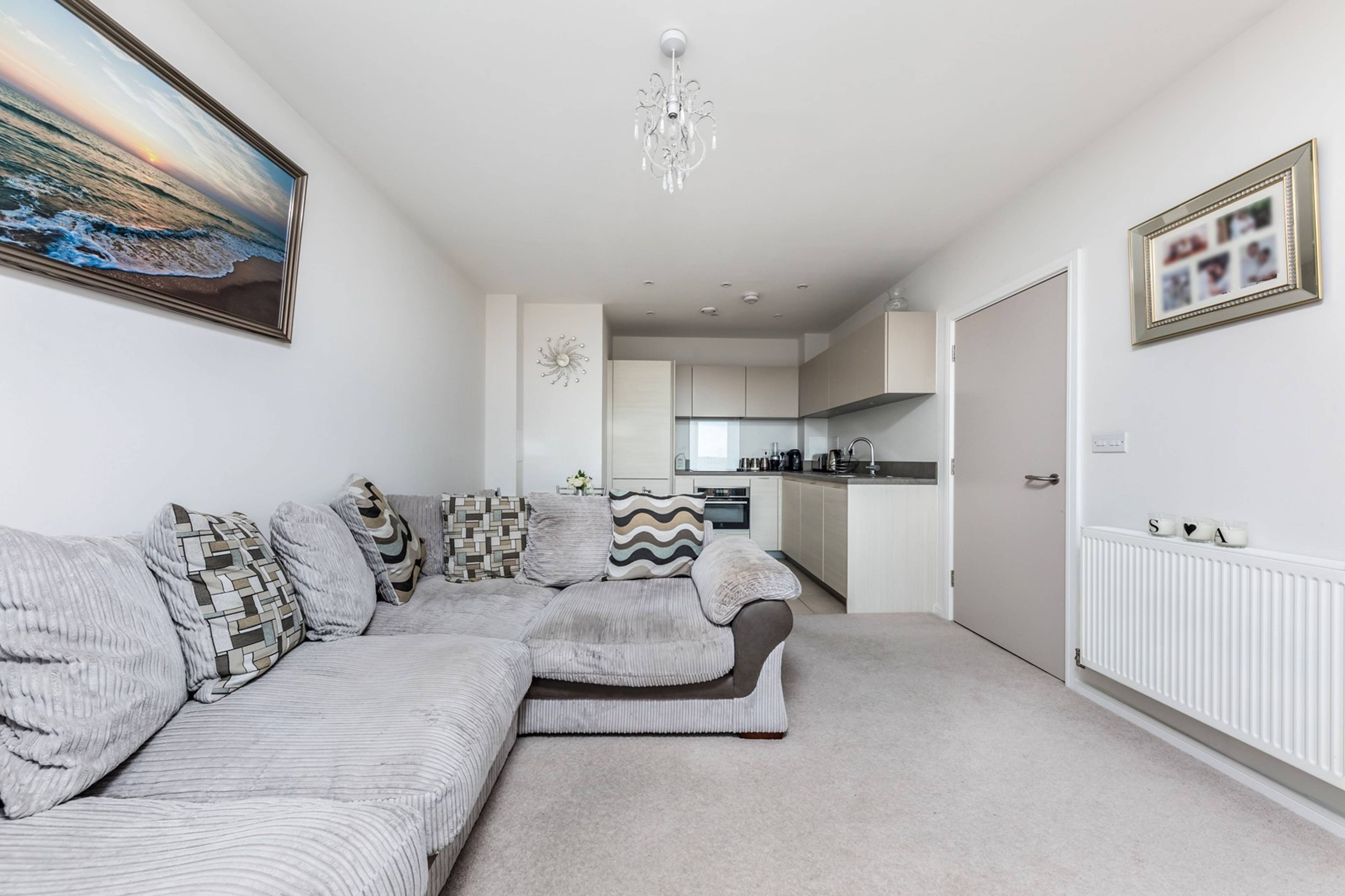 Lounge / Kitchen