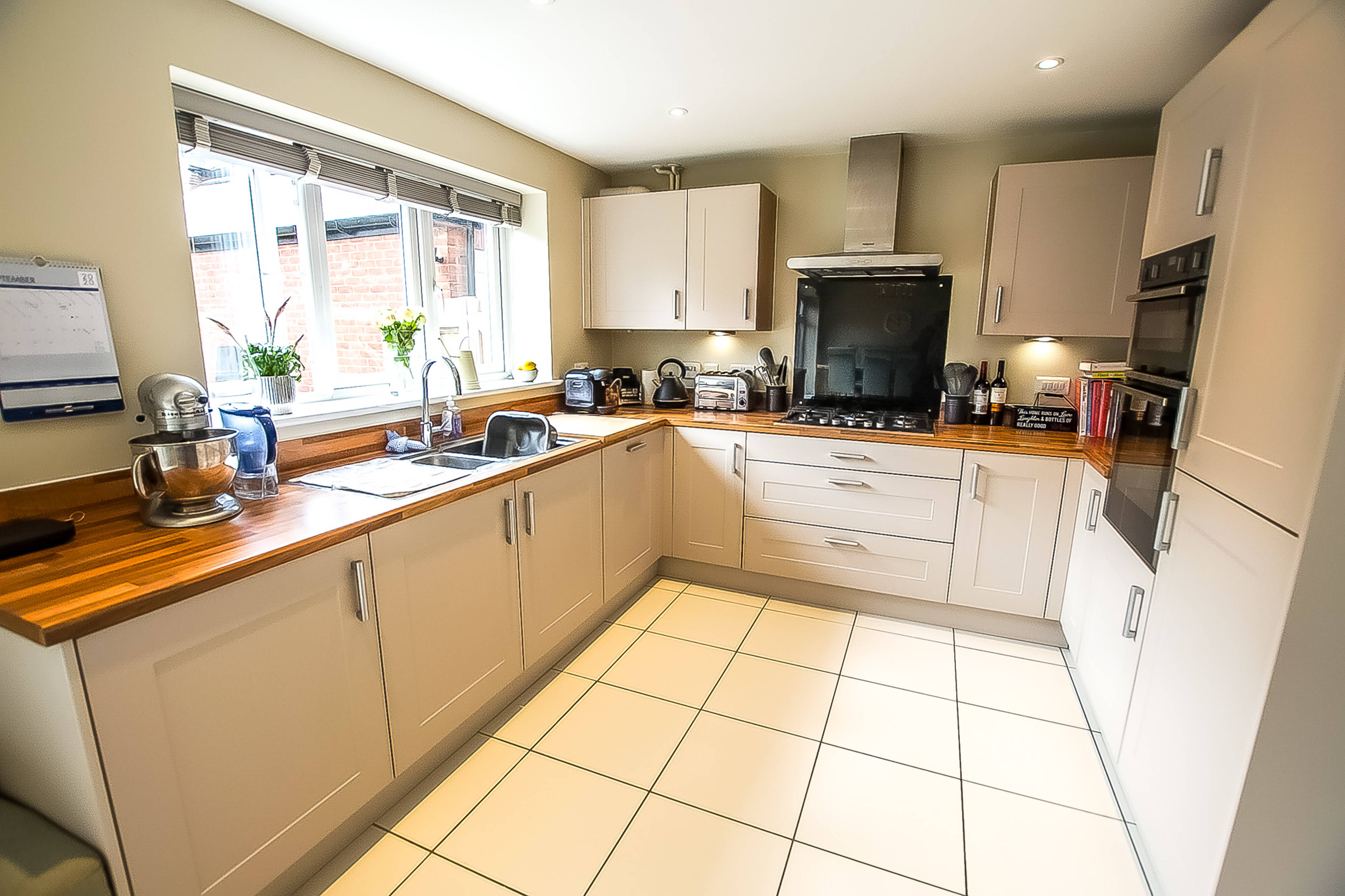 Kitchen/family Room