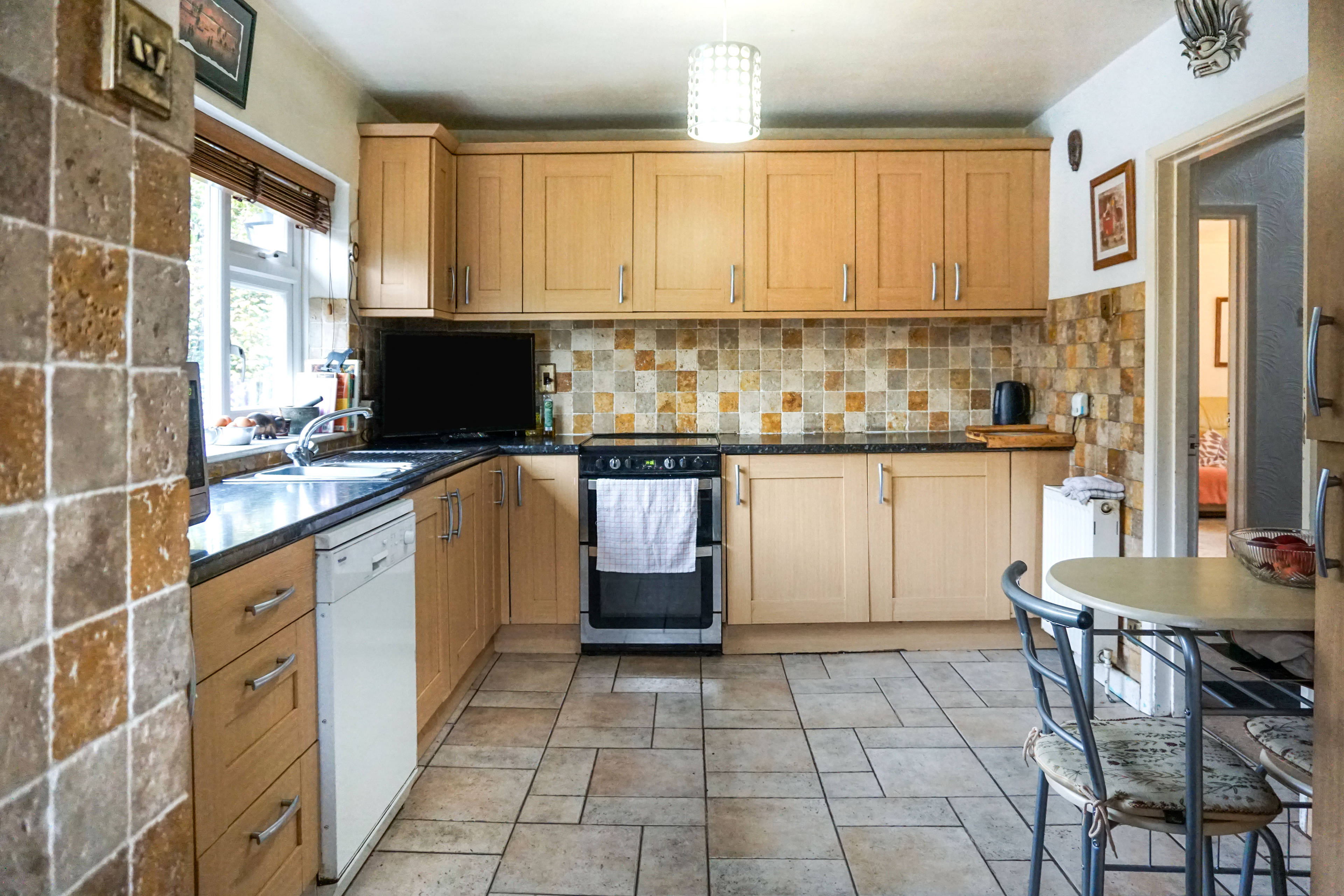 Kitchen/Breakfast