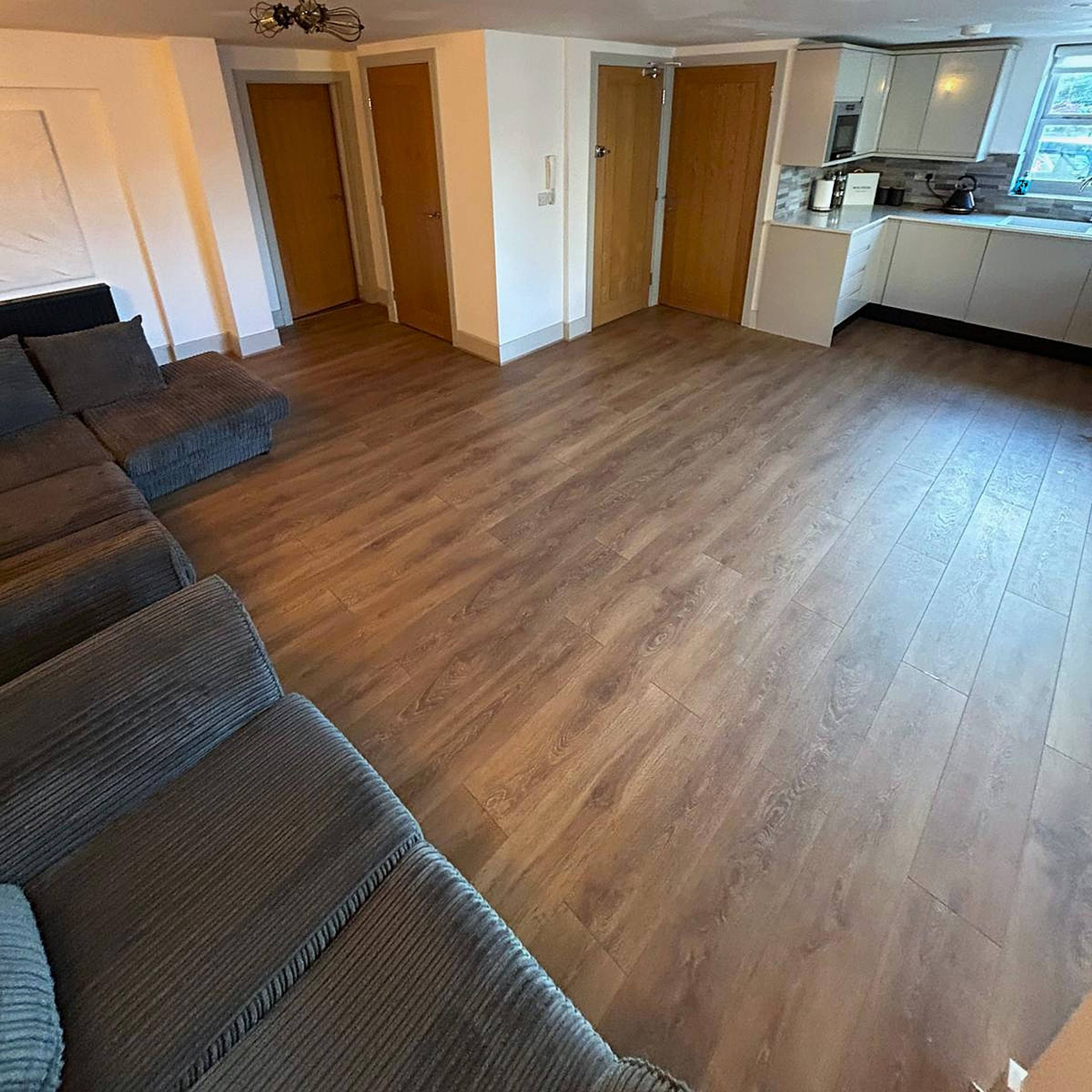 Lounge / Kitchen
