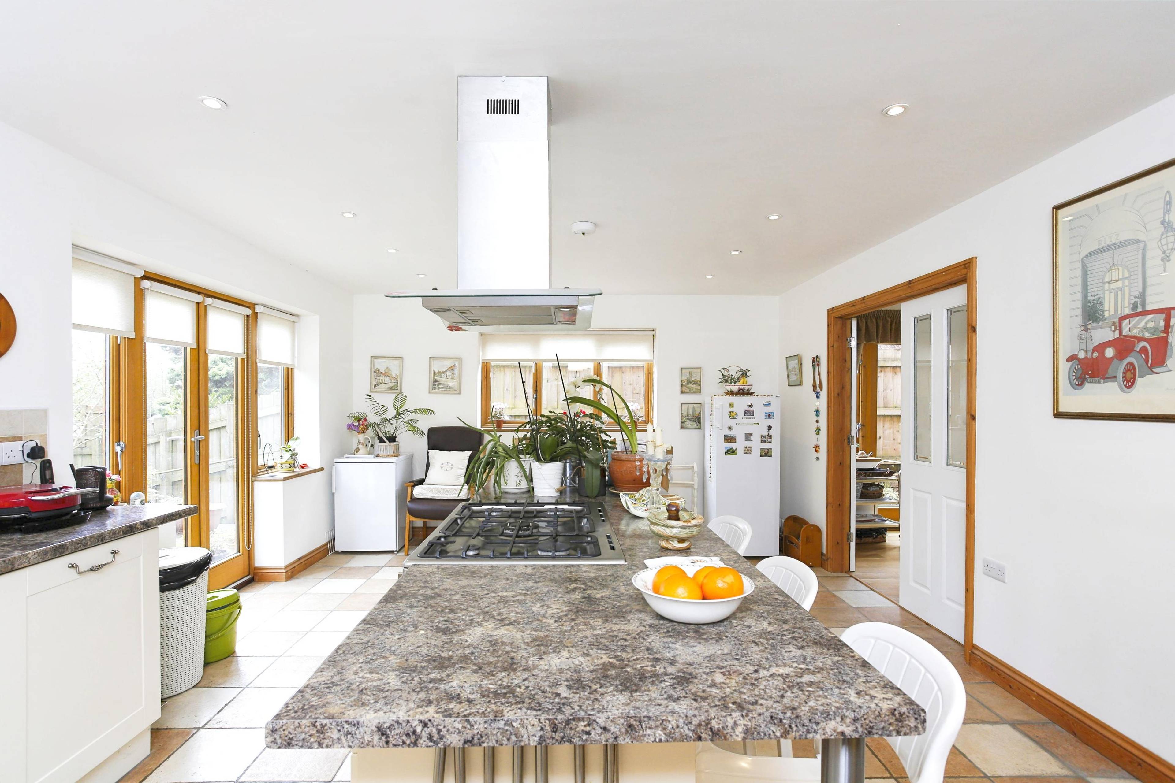 Kitchen/Breakfast