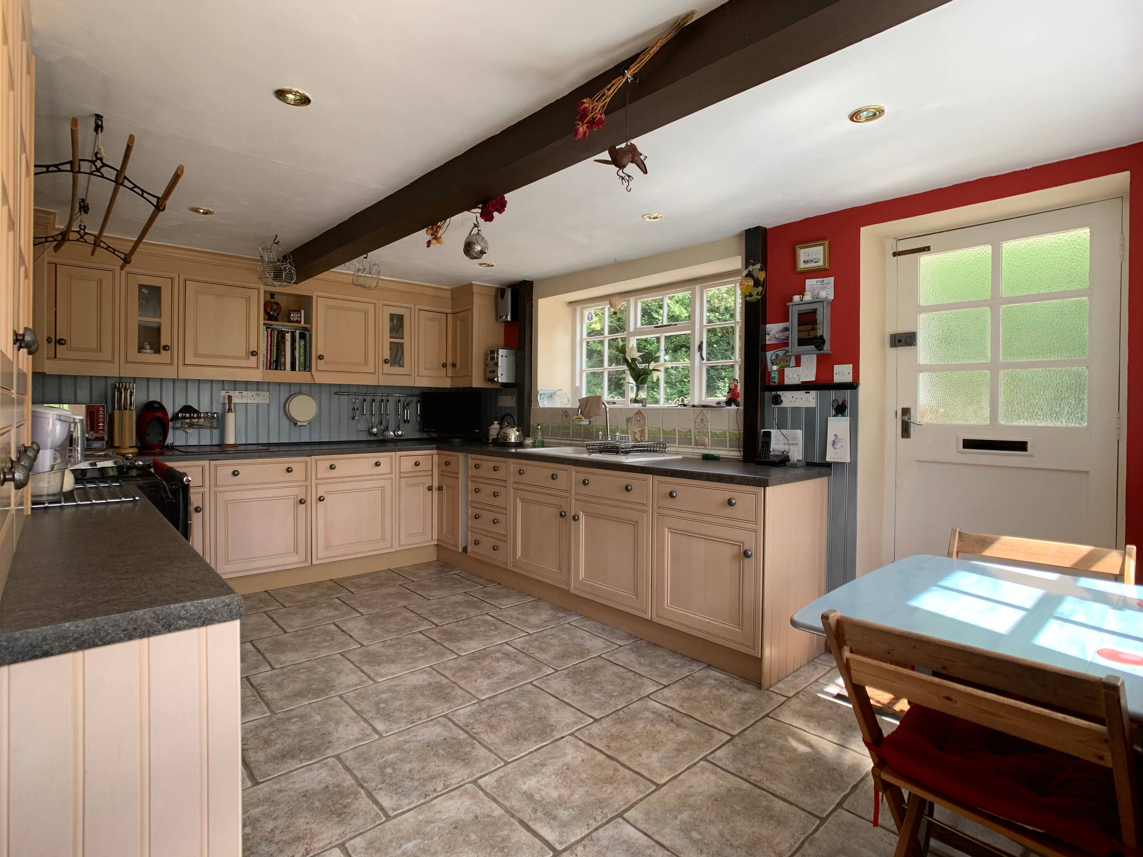 Kitchen/Breakfast
