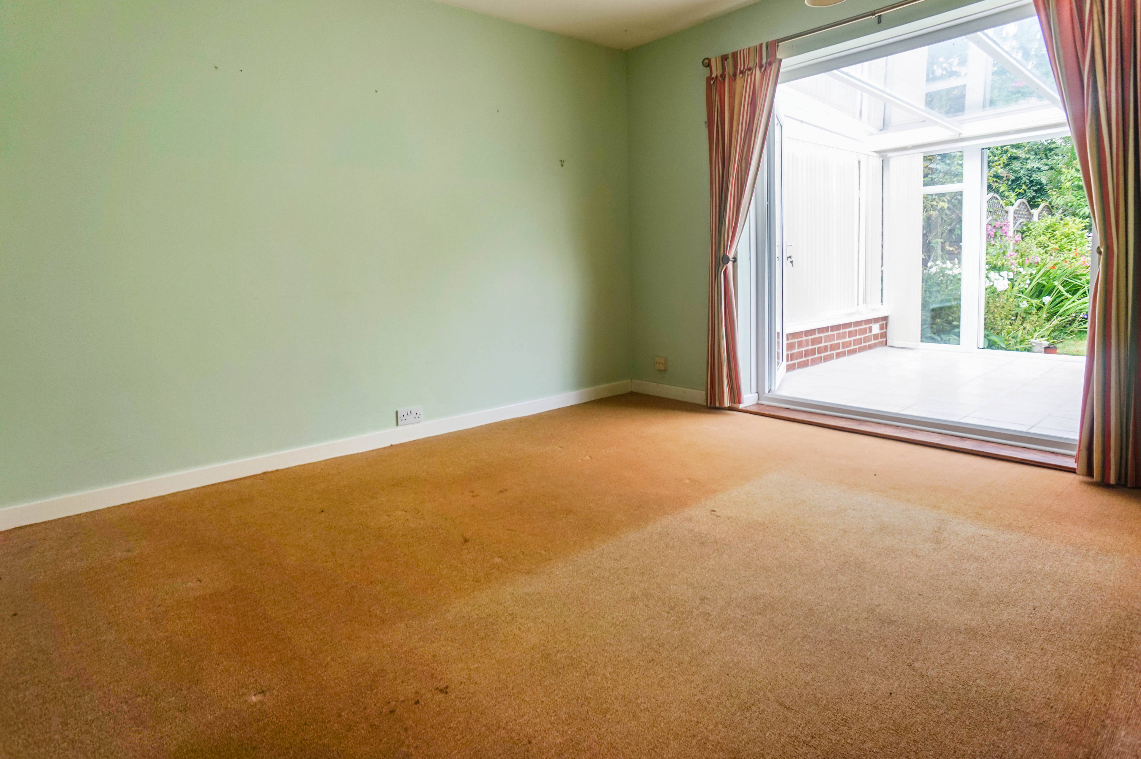 Dining Room/Bedroom