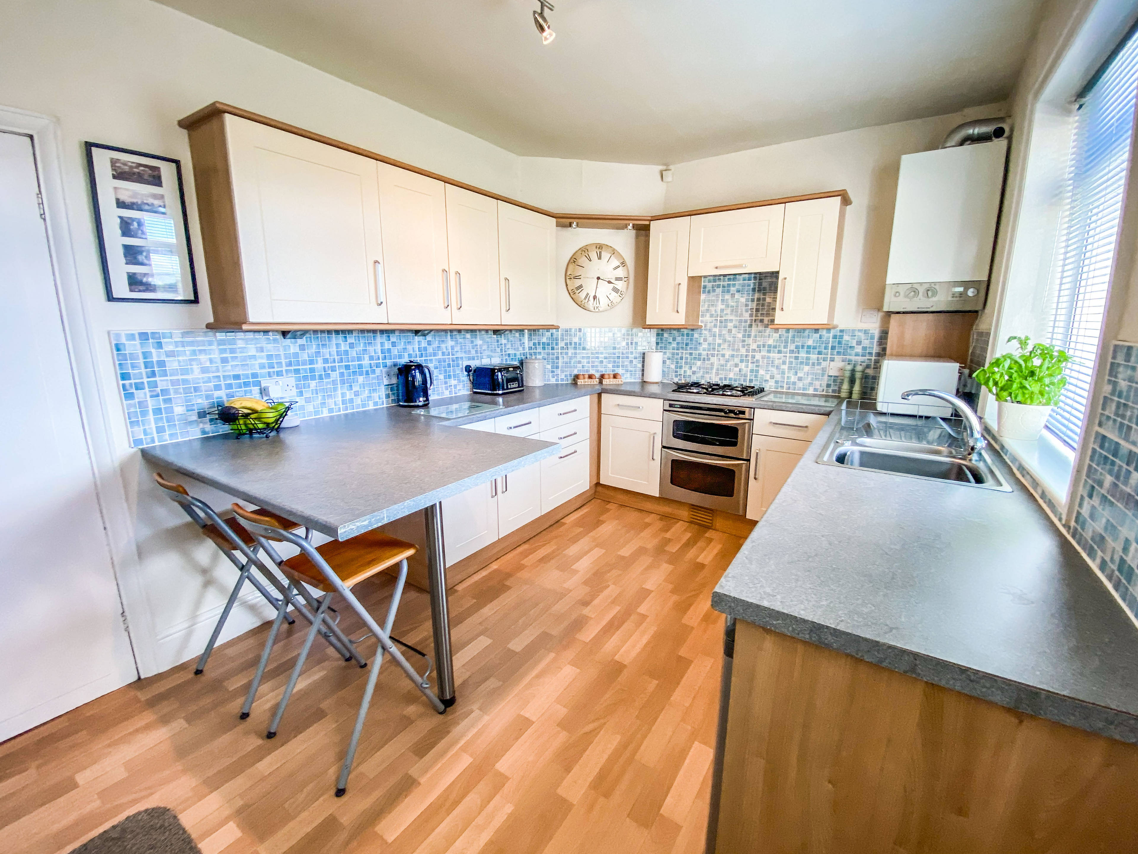 Kitchen/Breakfast