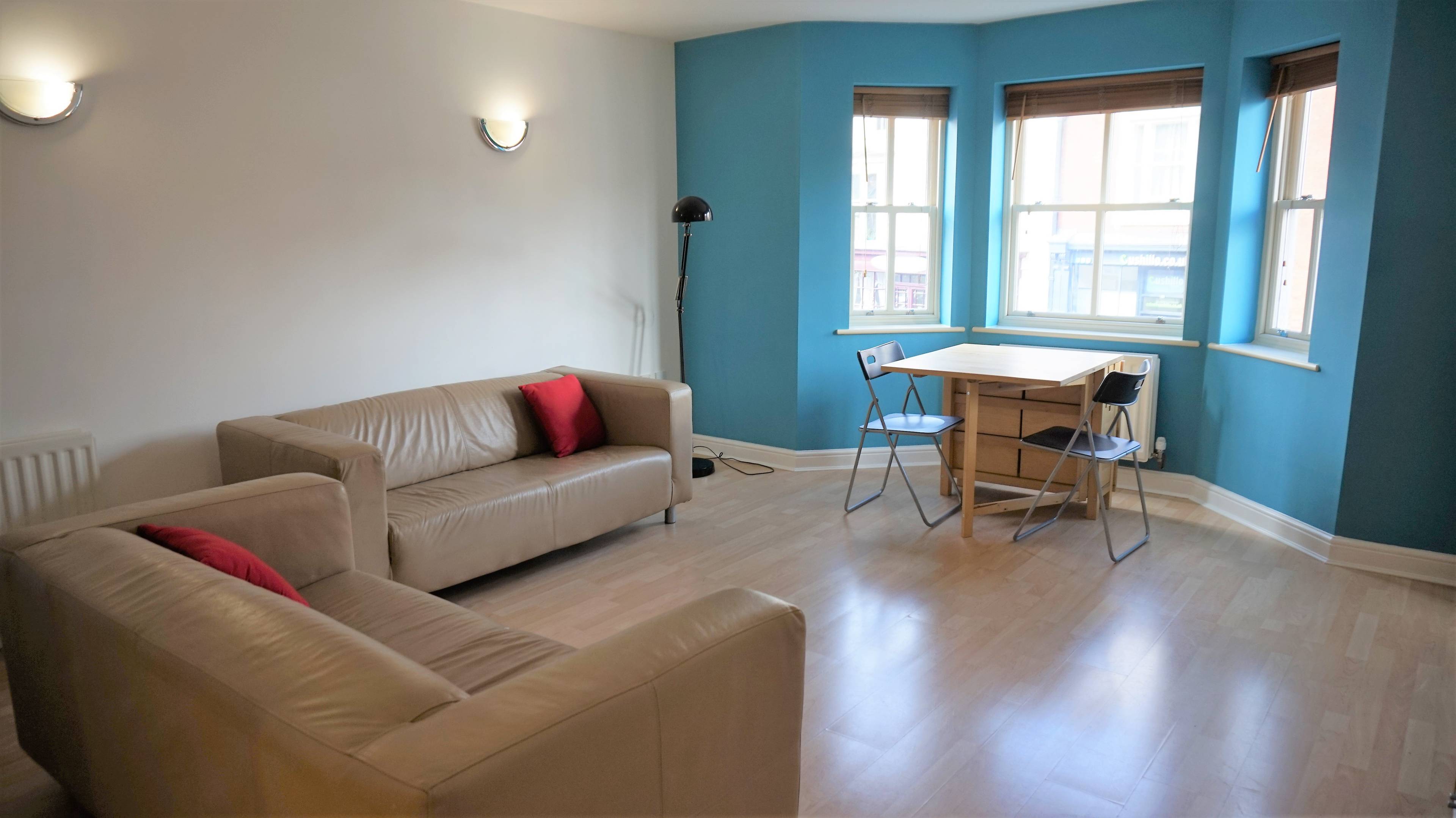 Lounge/Dining Room
