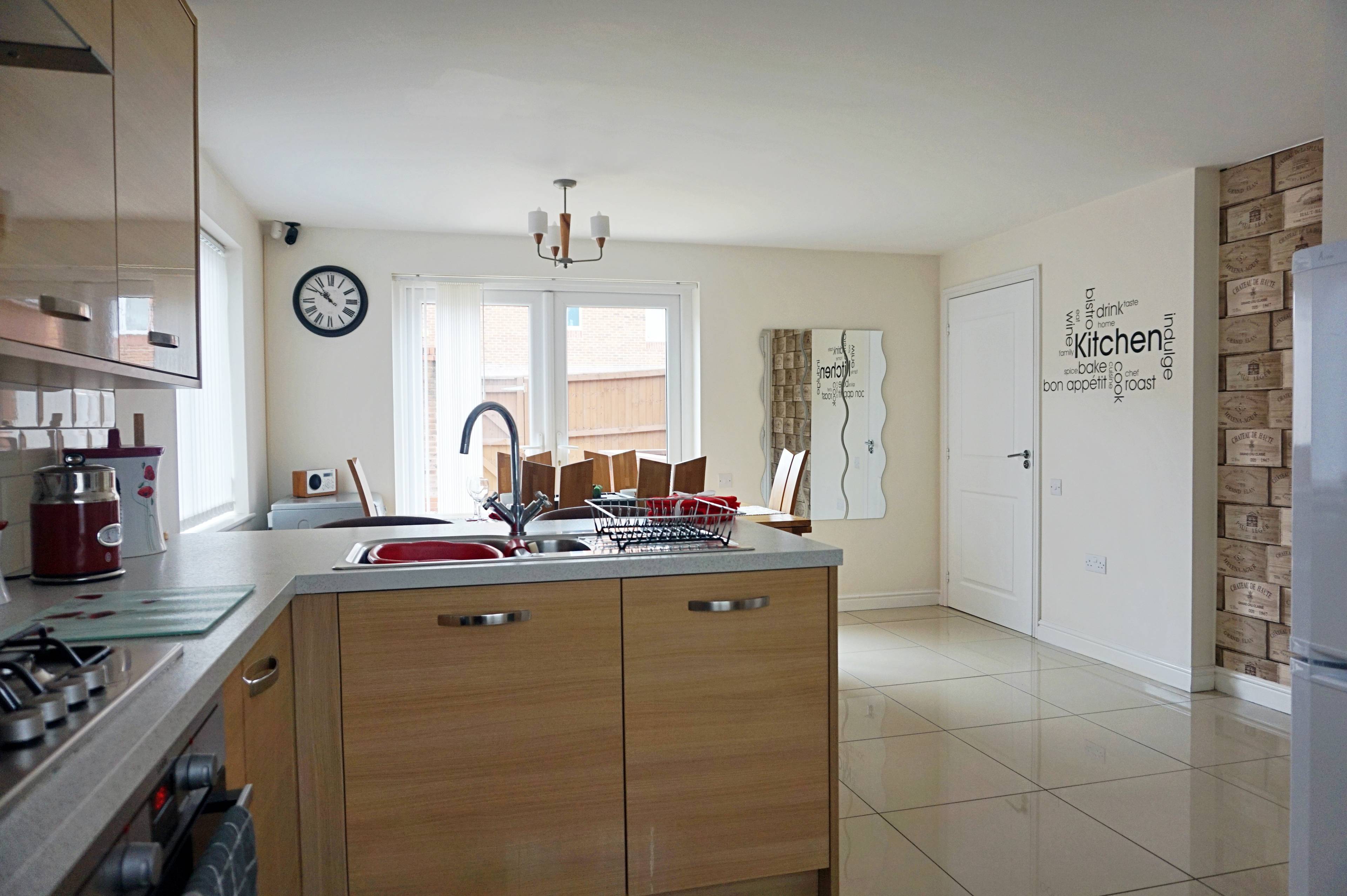 Kitchen/Dining Room