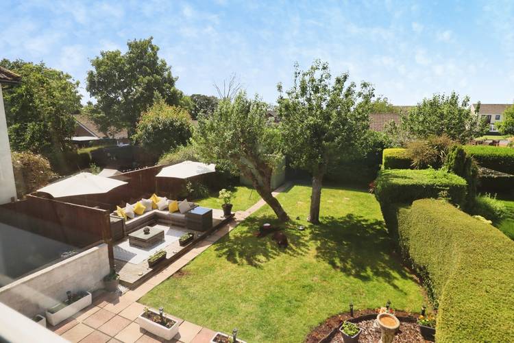 3 bedroom semi-detached house