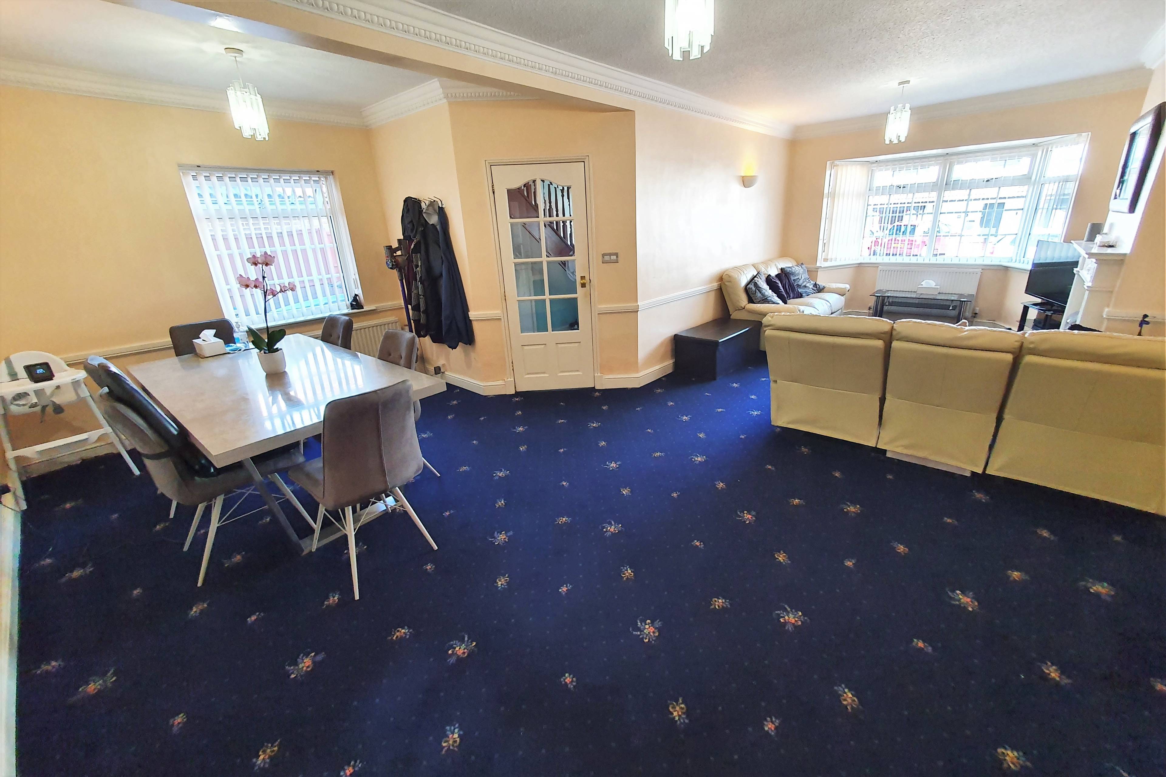 Lounge/dining Room