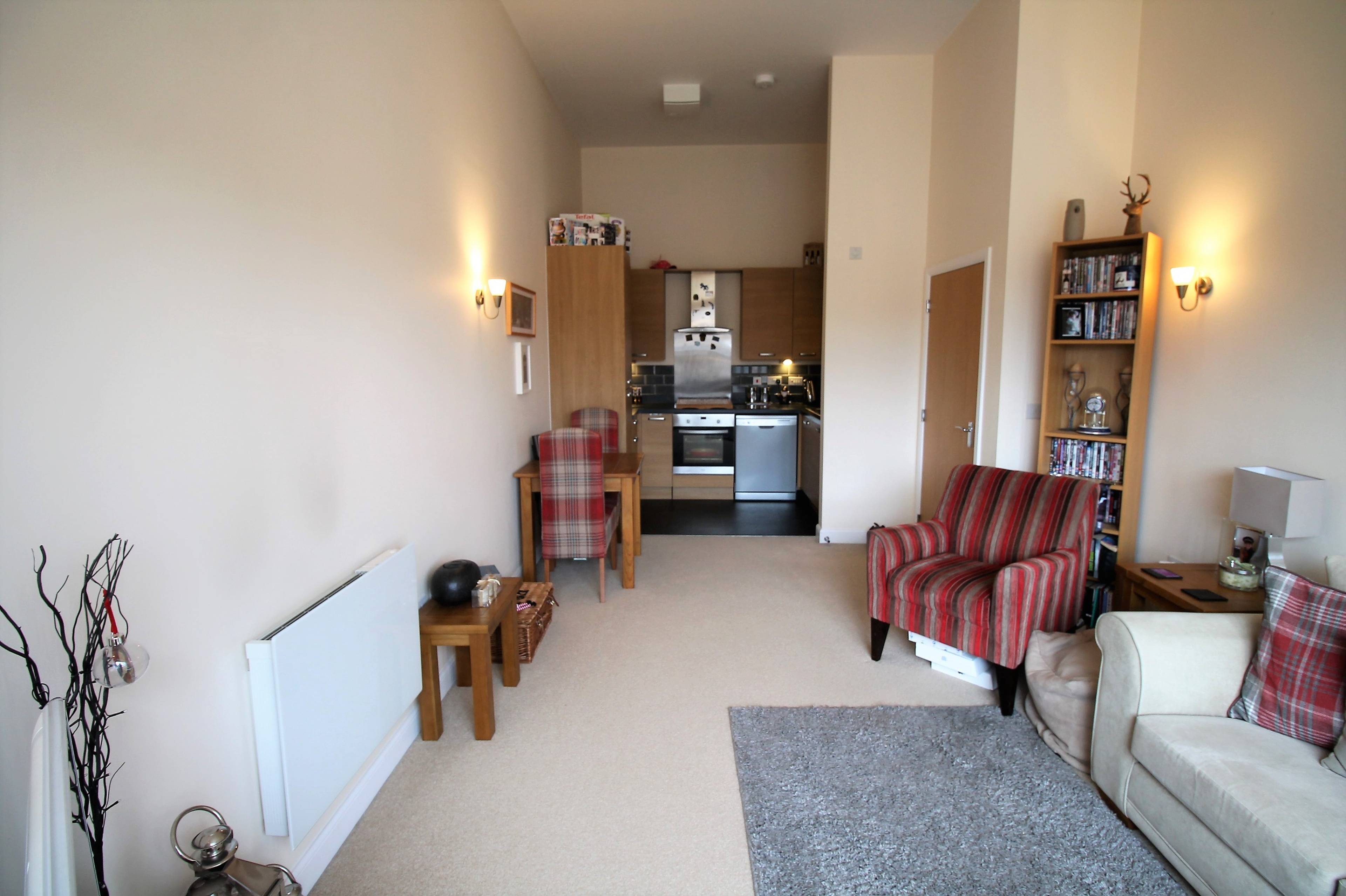 Lounge / Kitchen