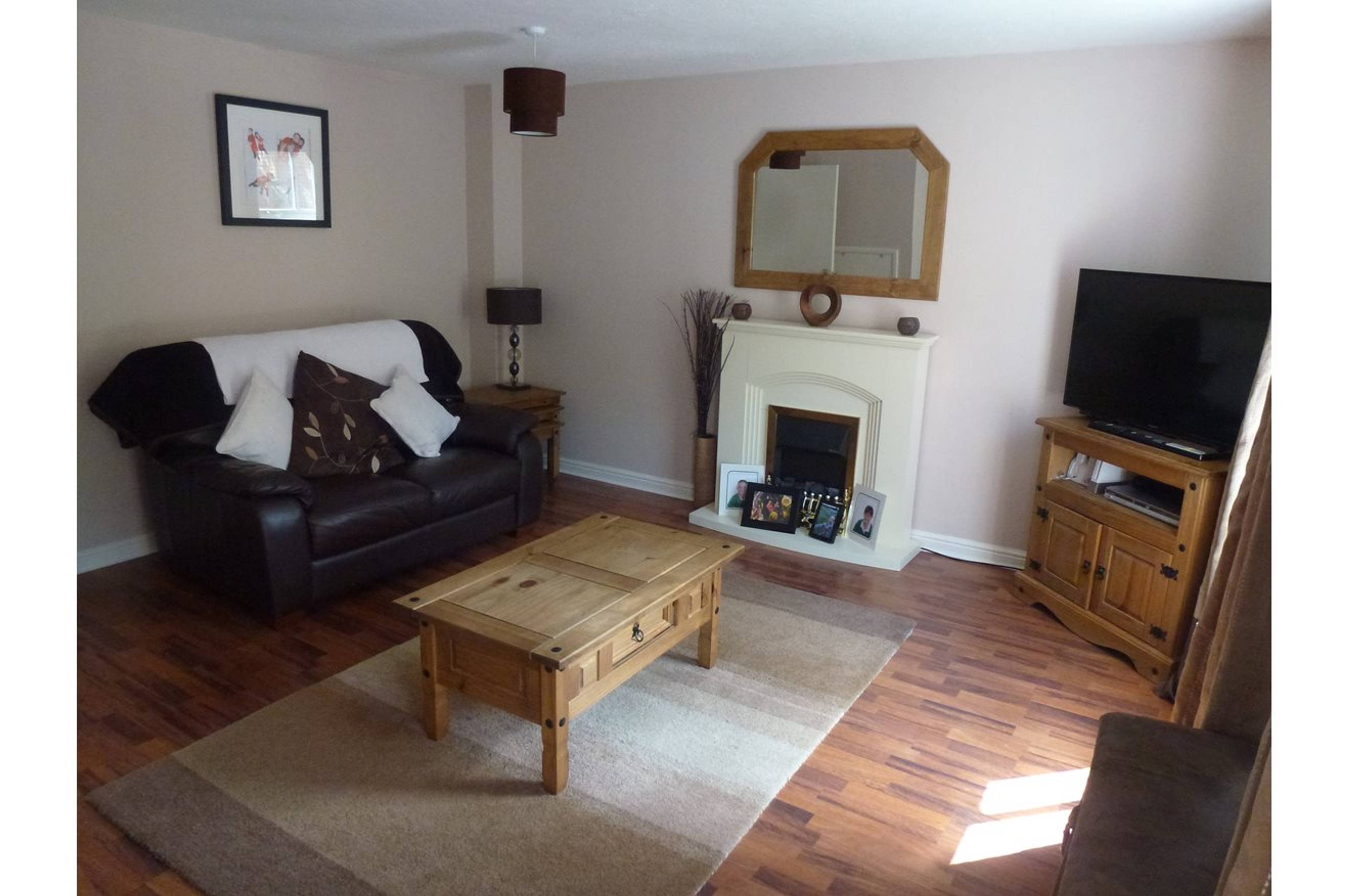 Lounge/Dining Room