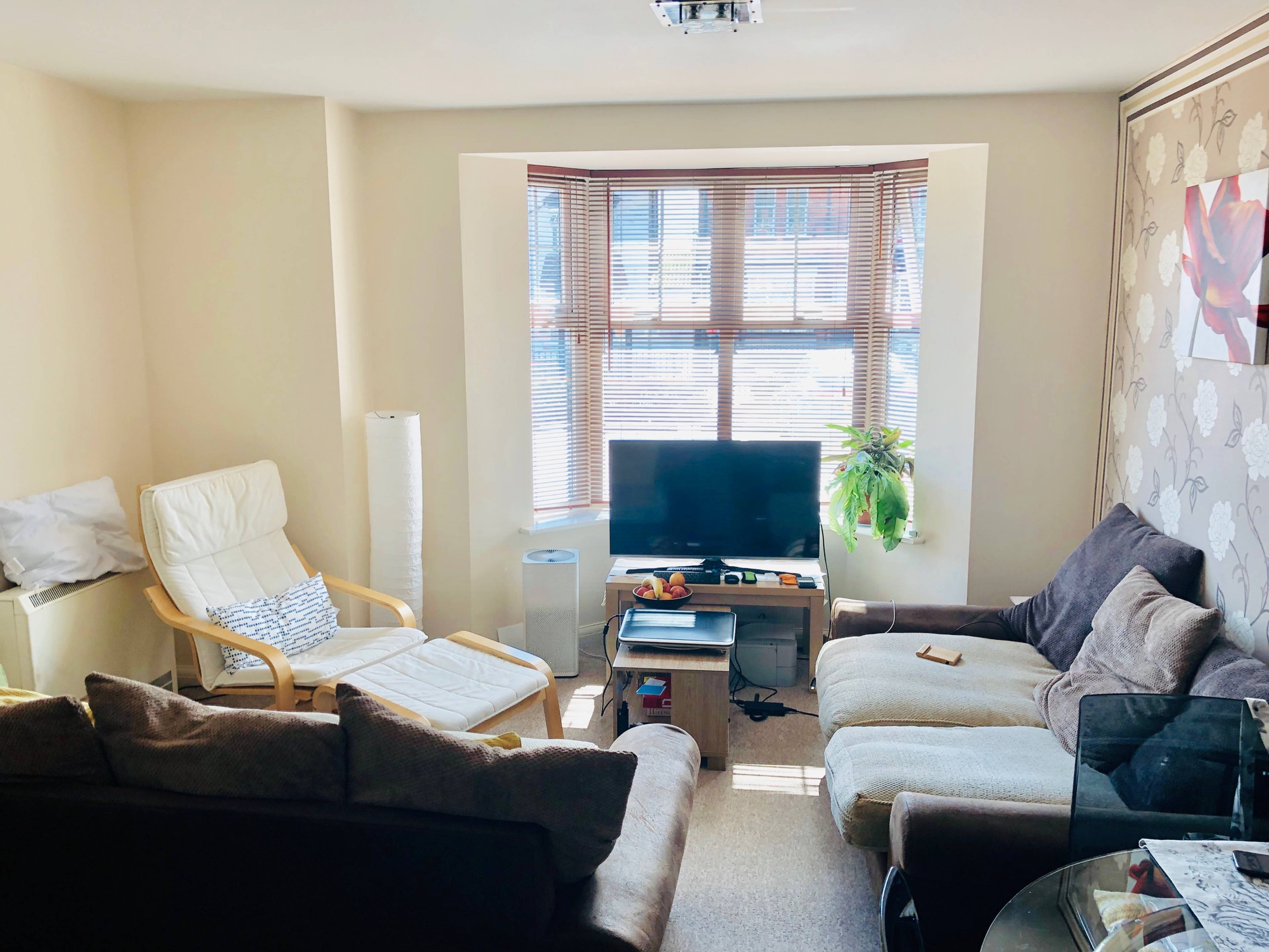 Lounge / Kitchen