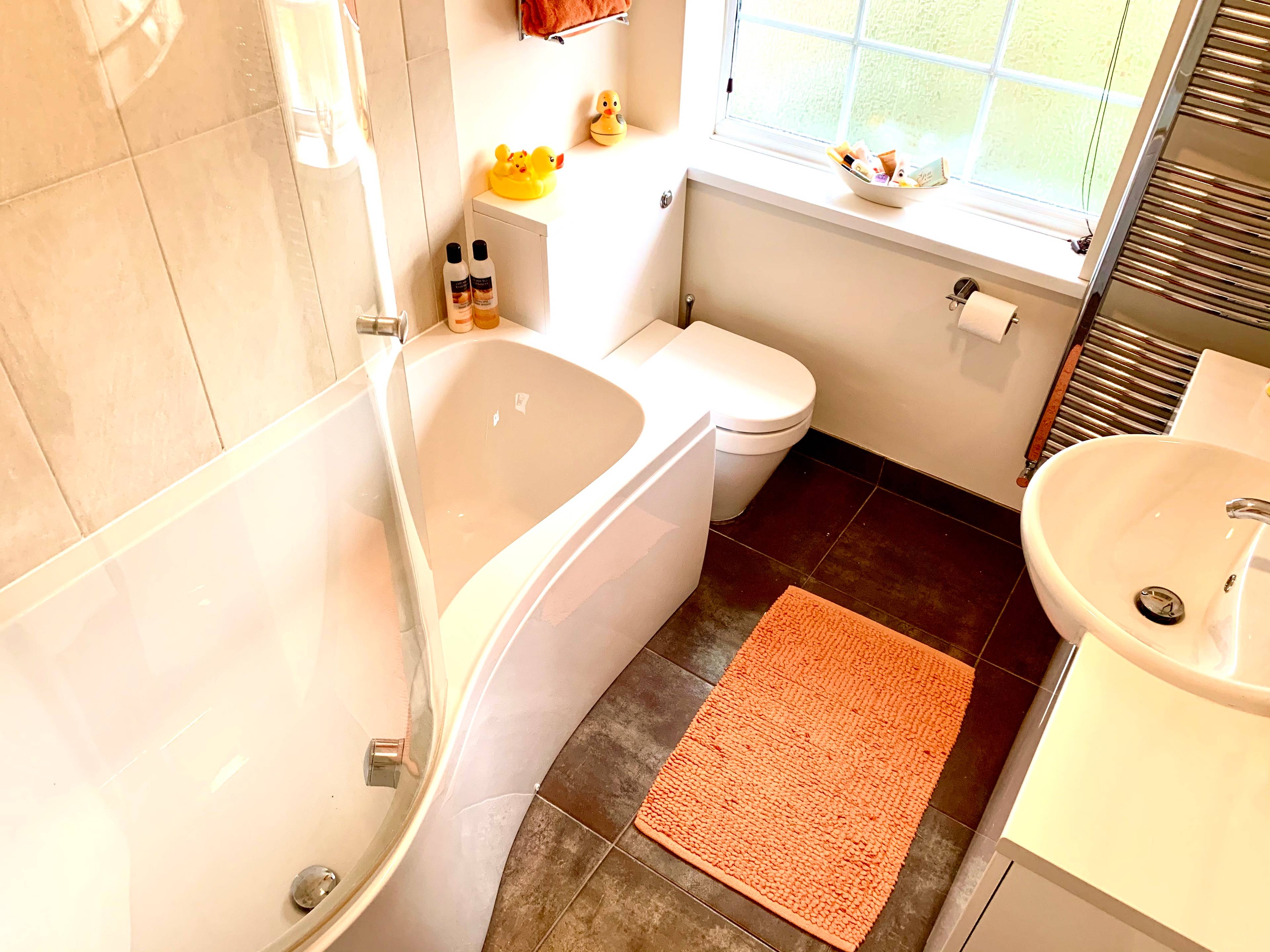Family bathroom 