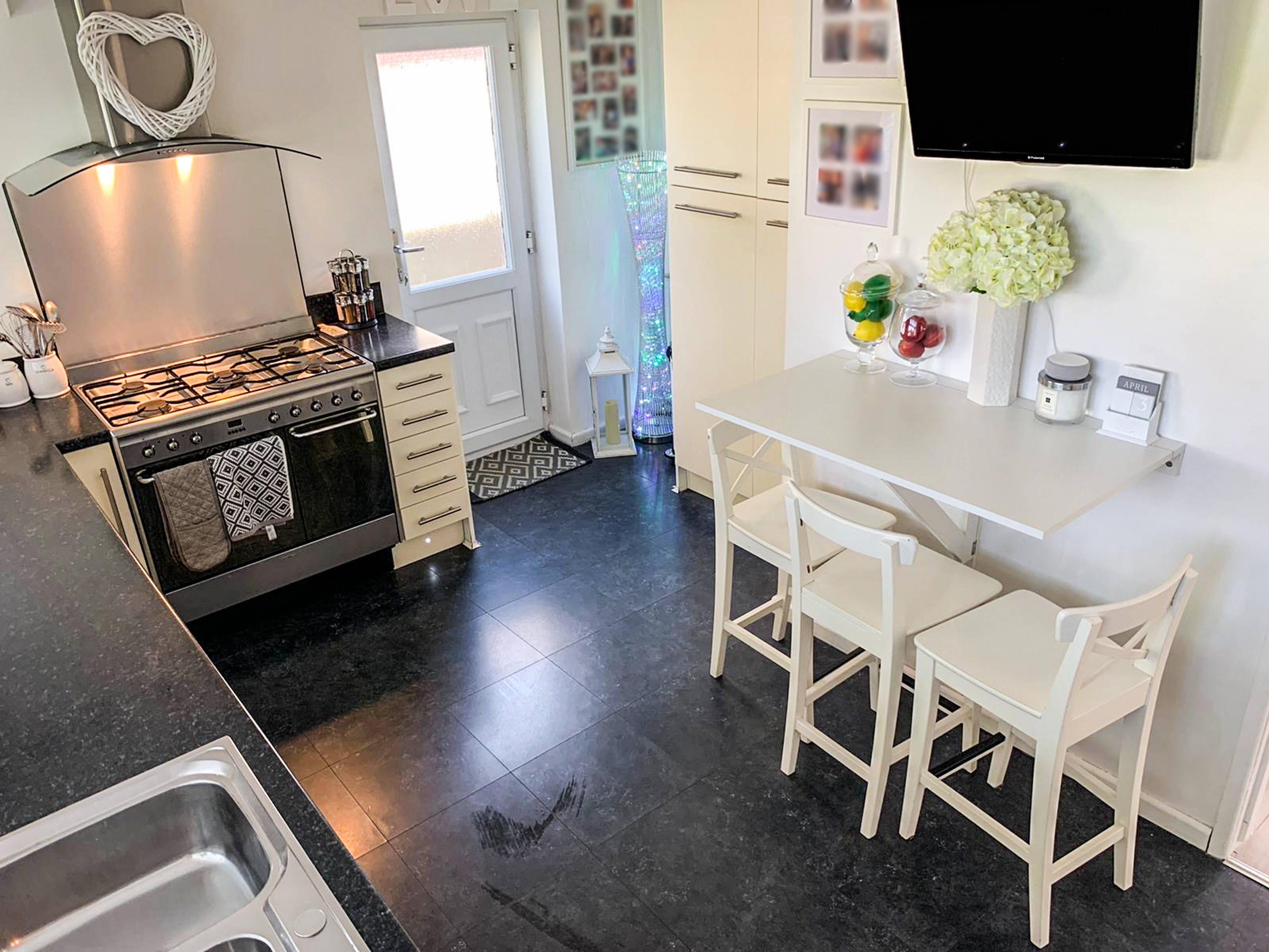 Kitchen/Breakfast