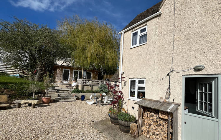 3 bedroom semi-detached house