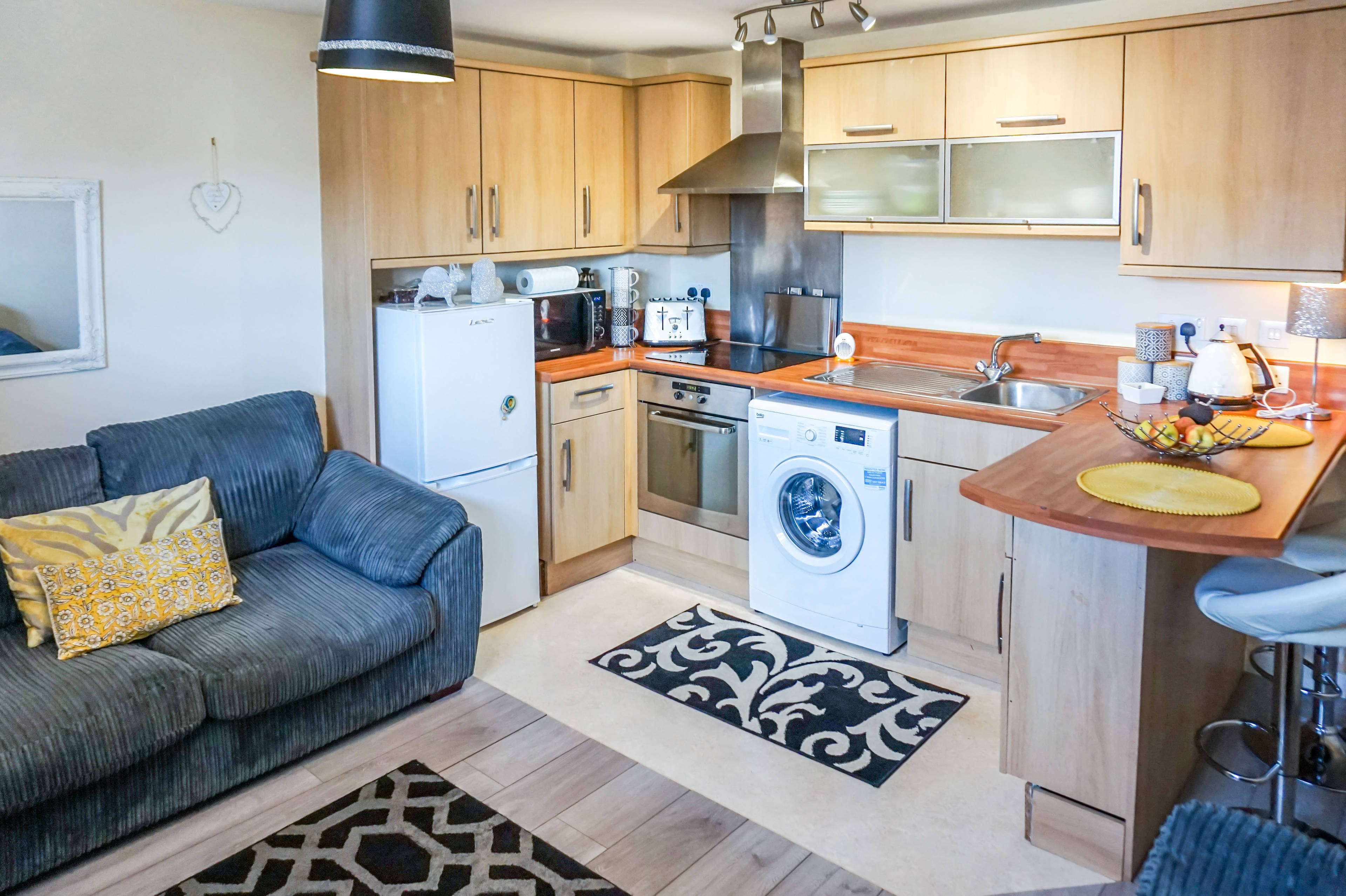 Lounge / Kitchen